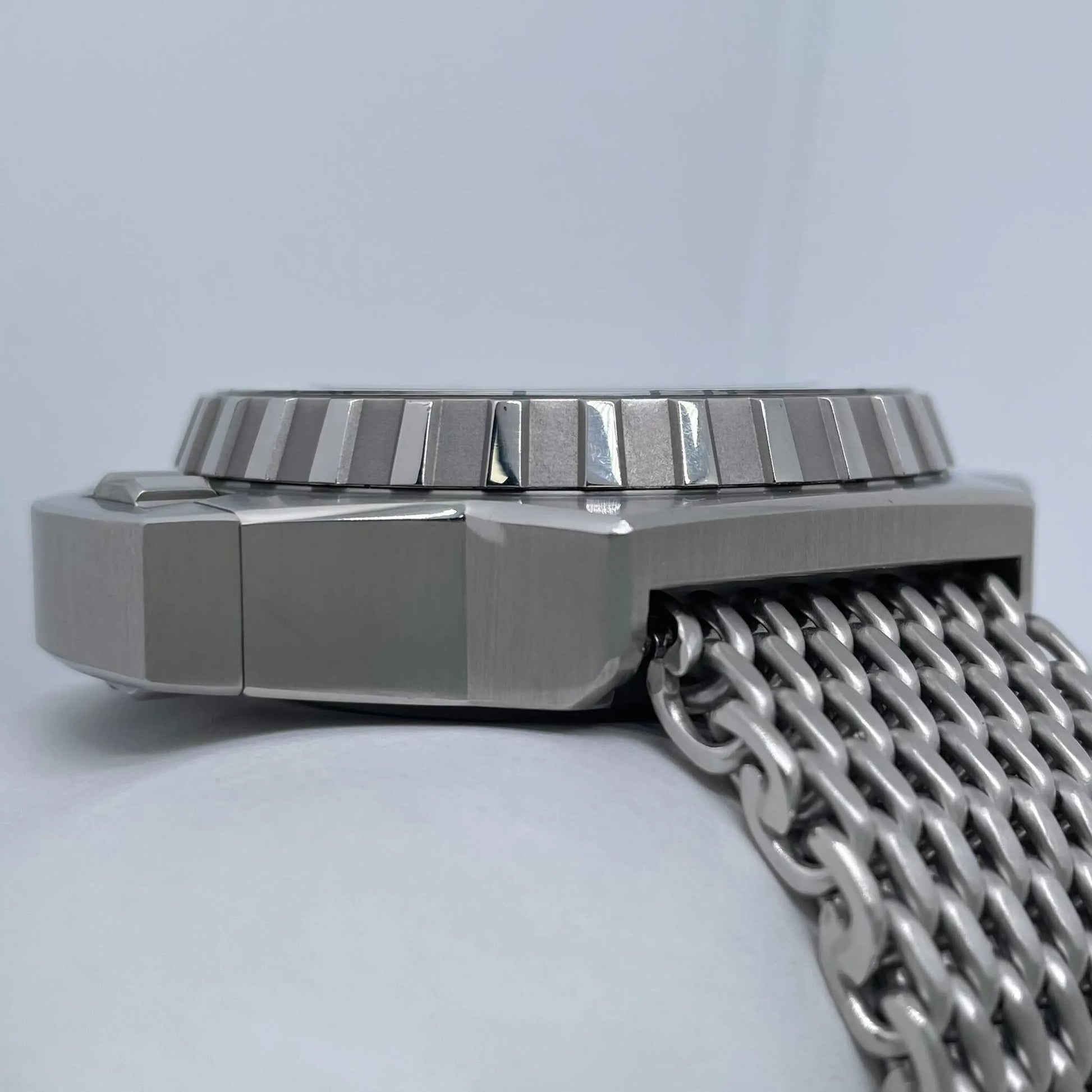 3rd image of OMEGA Omega Seamaster PloProf Wristwatch, PreOwned condition