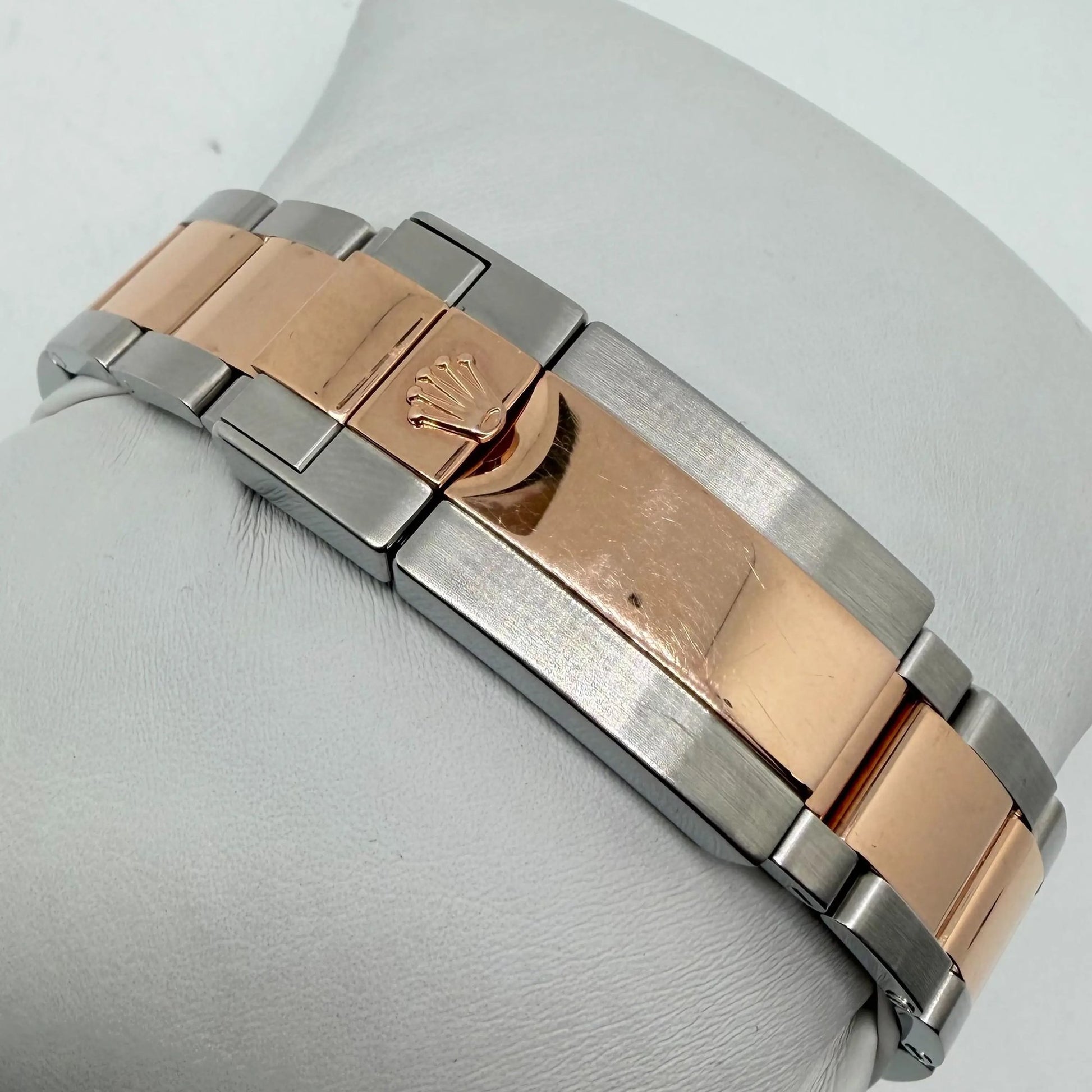 11th image of Rolex Rolex Yacht-Master Wristwatch, PreOwned condition