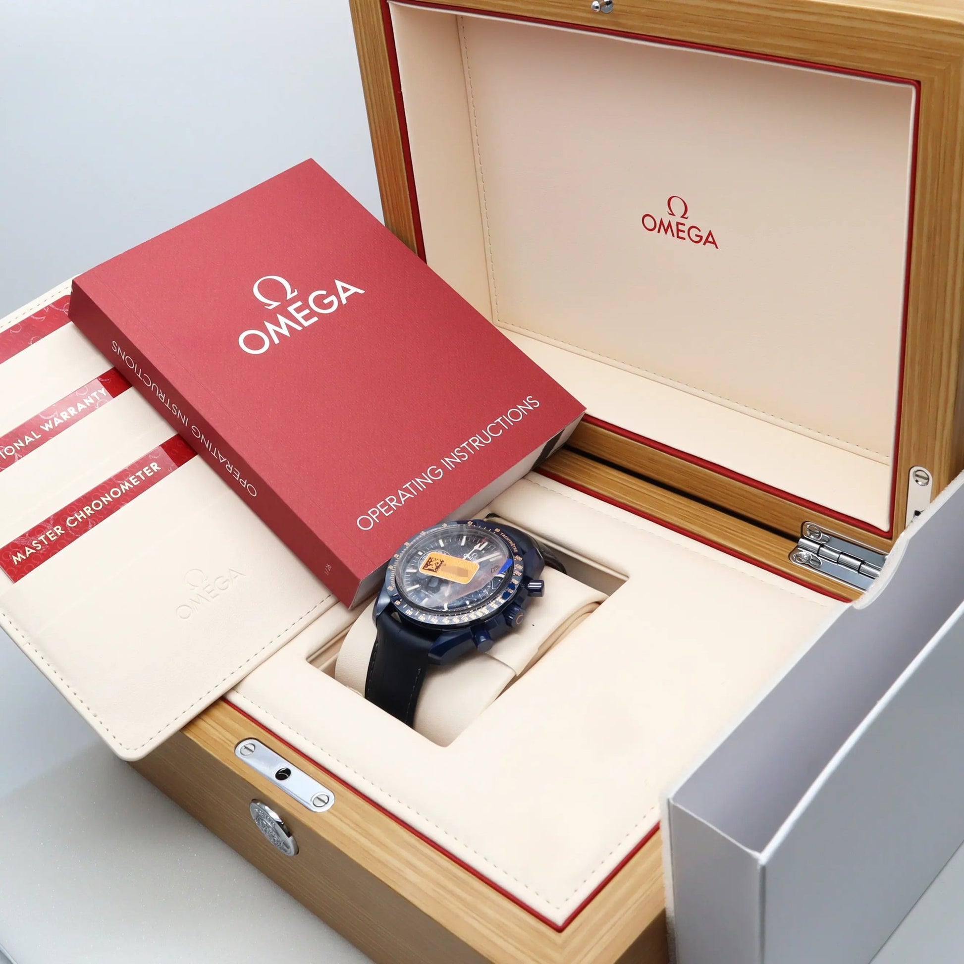 3rd image of OMEGA Omega Speedmaster Wristwatch, New condition