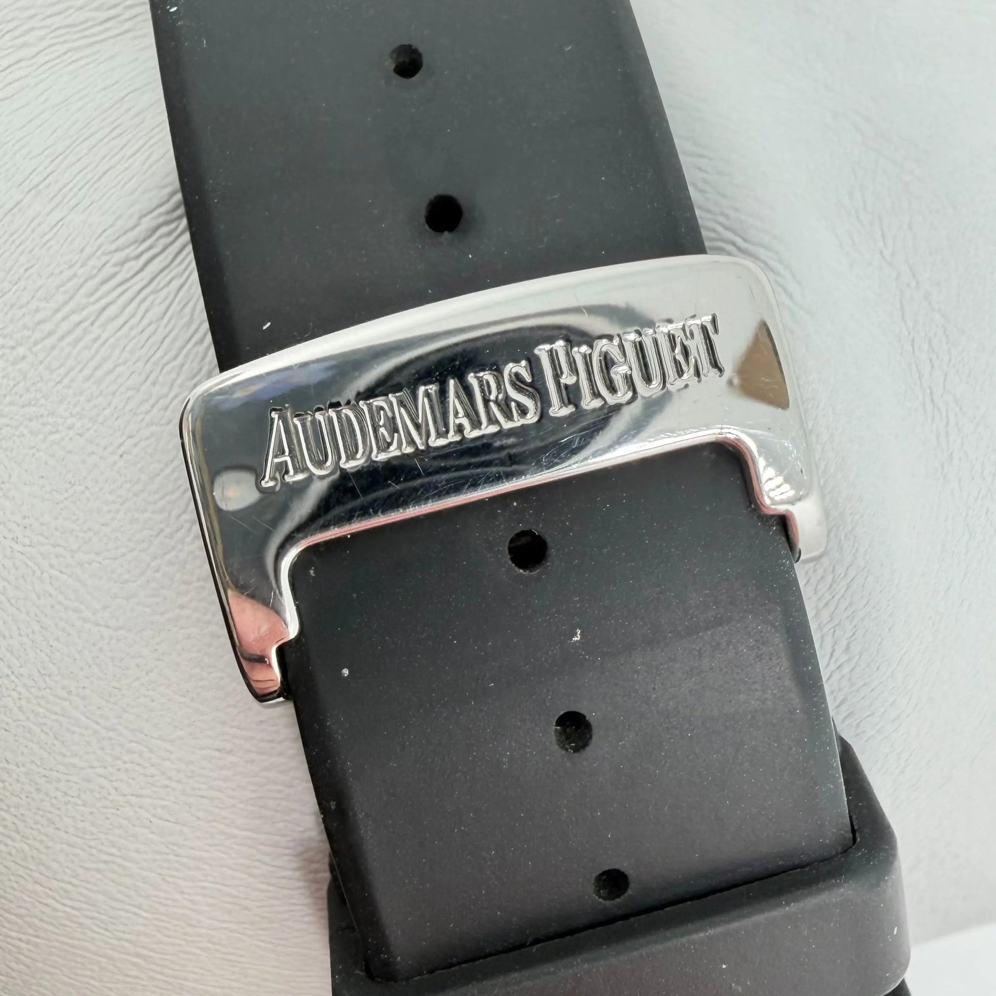 12th image of Audemars Piguet Audemars Piguet Royal Oak Offshore Wristwatch, PreOwned condition