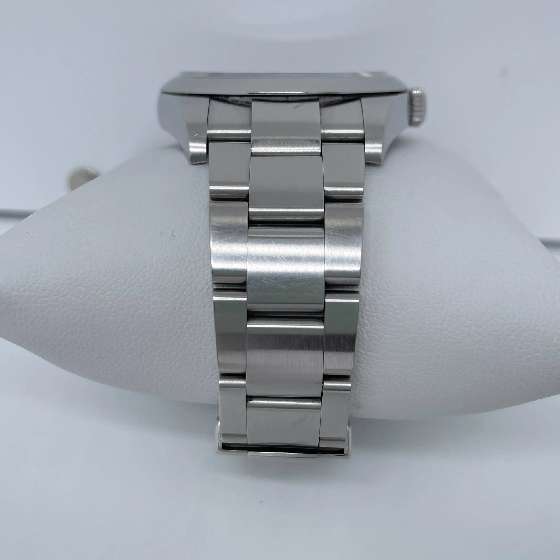 9th image of Rolex Rolex Oyster Perpetual 114300 Wristwatch, PreOwned condition