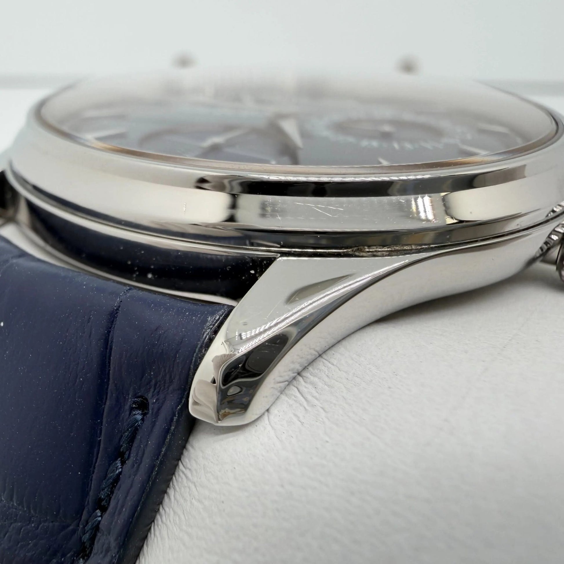 5th image of Jaeger-LeCoultre  Jaeger Lecoultre Ultra Thin Wristwatch, PreOwned condition