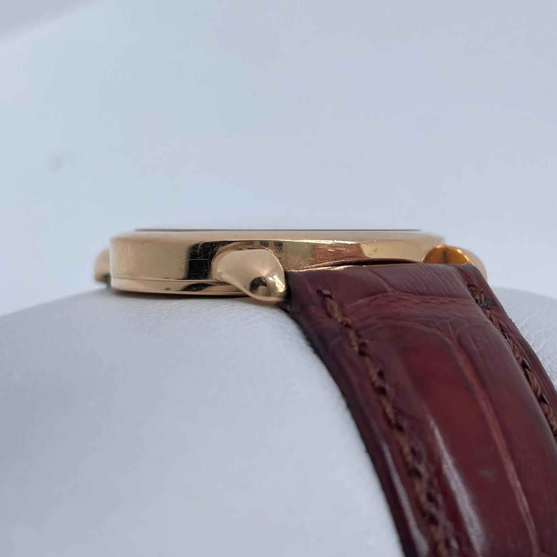 5th image of Cartier Ronde Wristwatch, PreOwned condition