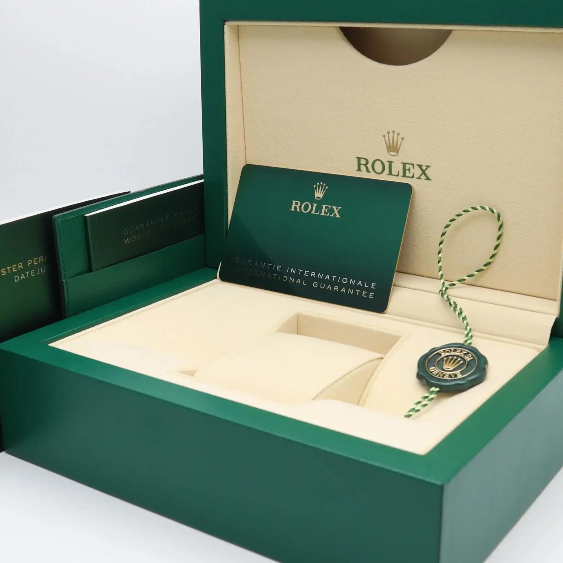 3rd image of Rolex Rolex Datejust 126334 Wristwatch, New condition