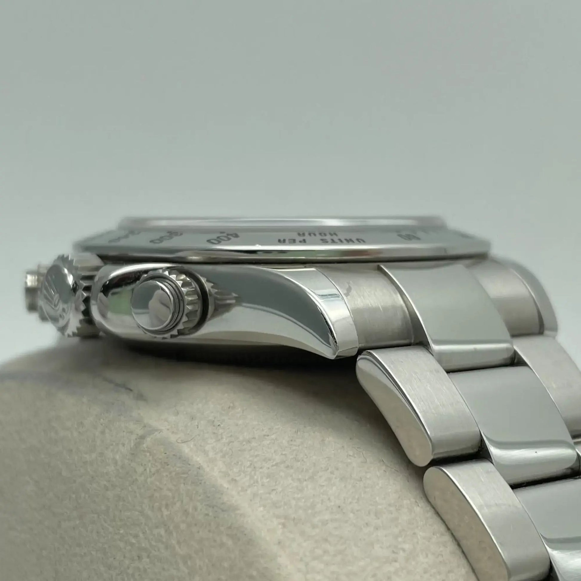 3rd image of Rolex Rolex Daytona 116520 Wristwatch, PreOwned condition