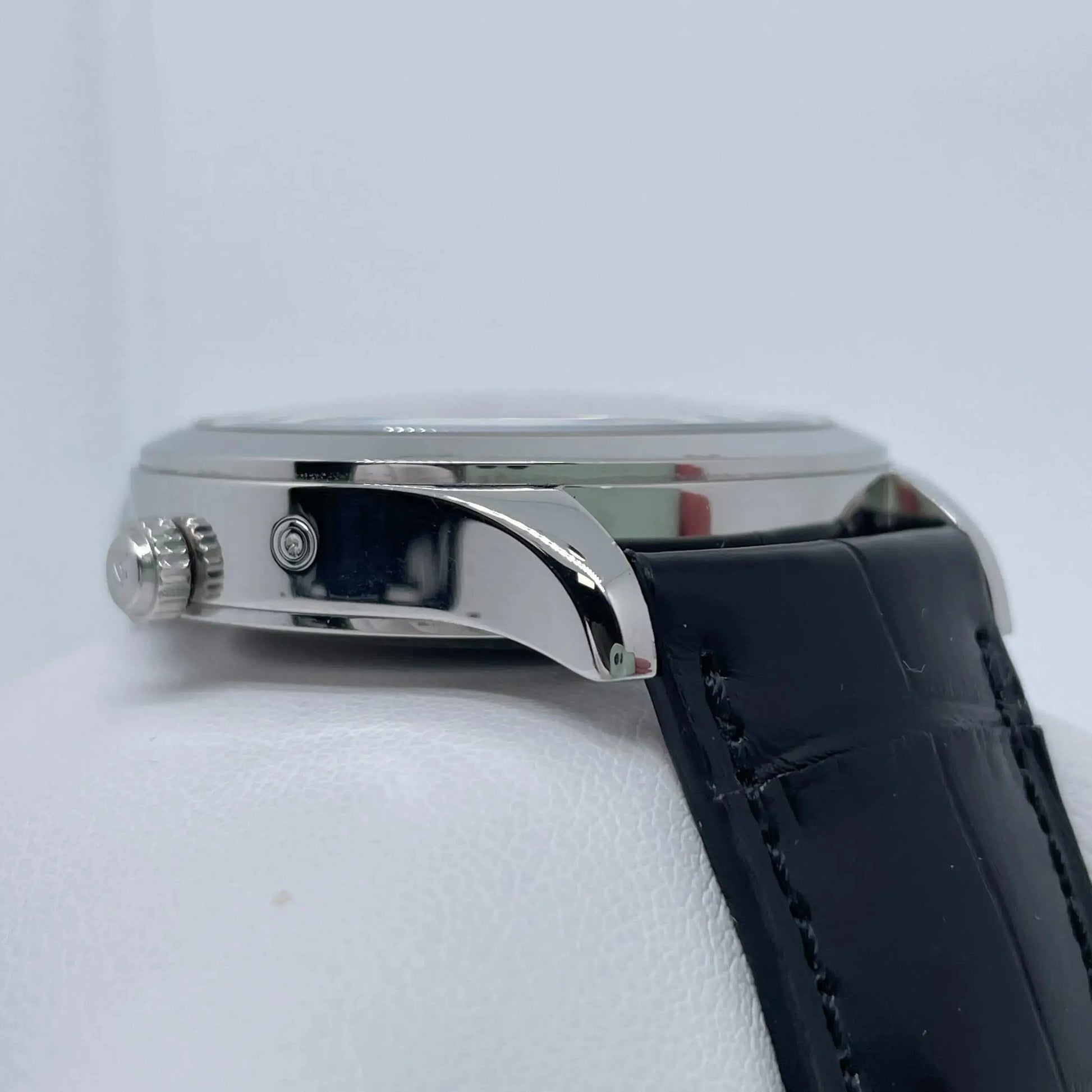 3rd image of Jaeger-LeCoultre Jaeger Lecoultre Master Calendar Wristwatch, PreOwned condition