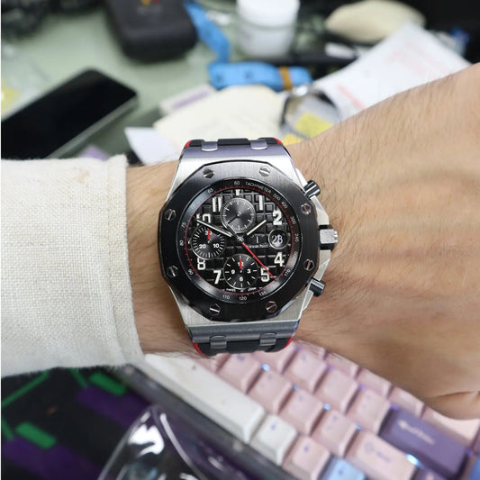 2nd image of Audemars Piguet Royal Oak Wristwatch, PreOwned condition