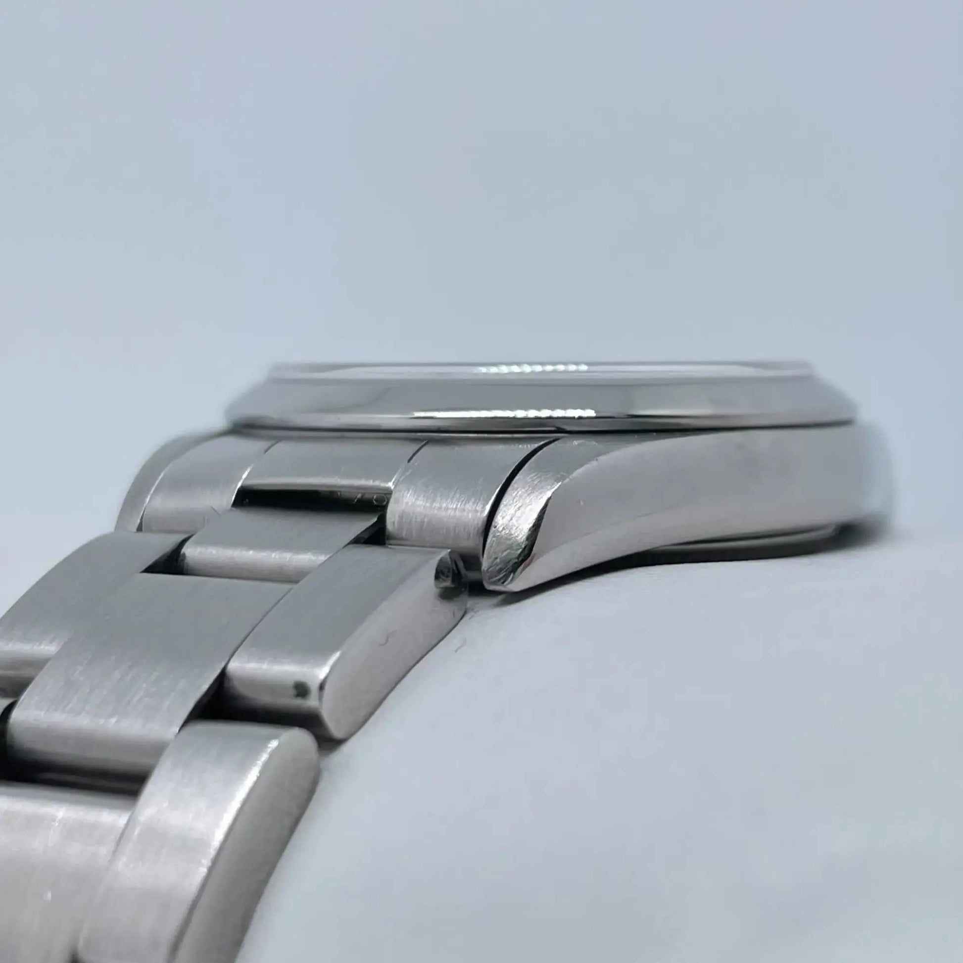 6th image of Rolex  Rolex Oyster Perpetual Wristwatch, PreOwned condition
