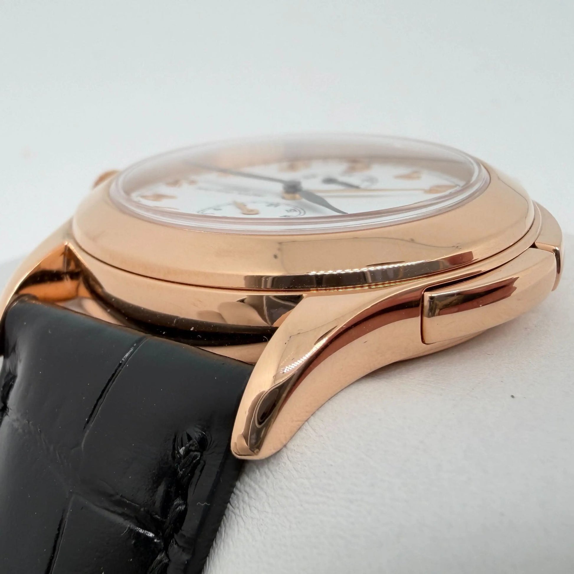 6th image of Patek Philippe Travel Time Wristwatch, PreOwned condition