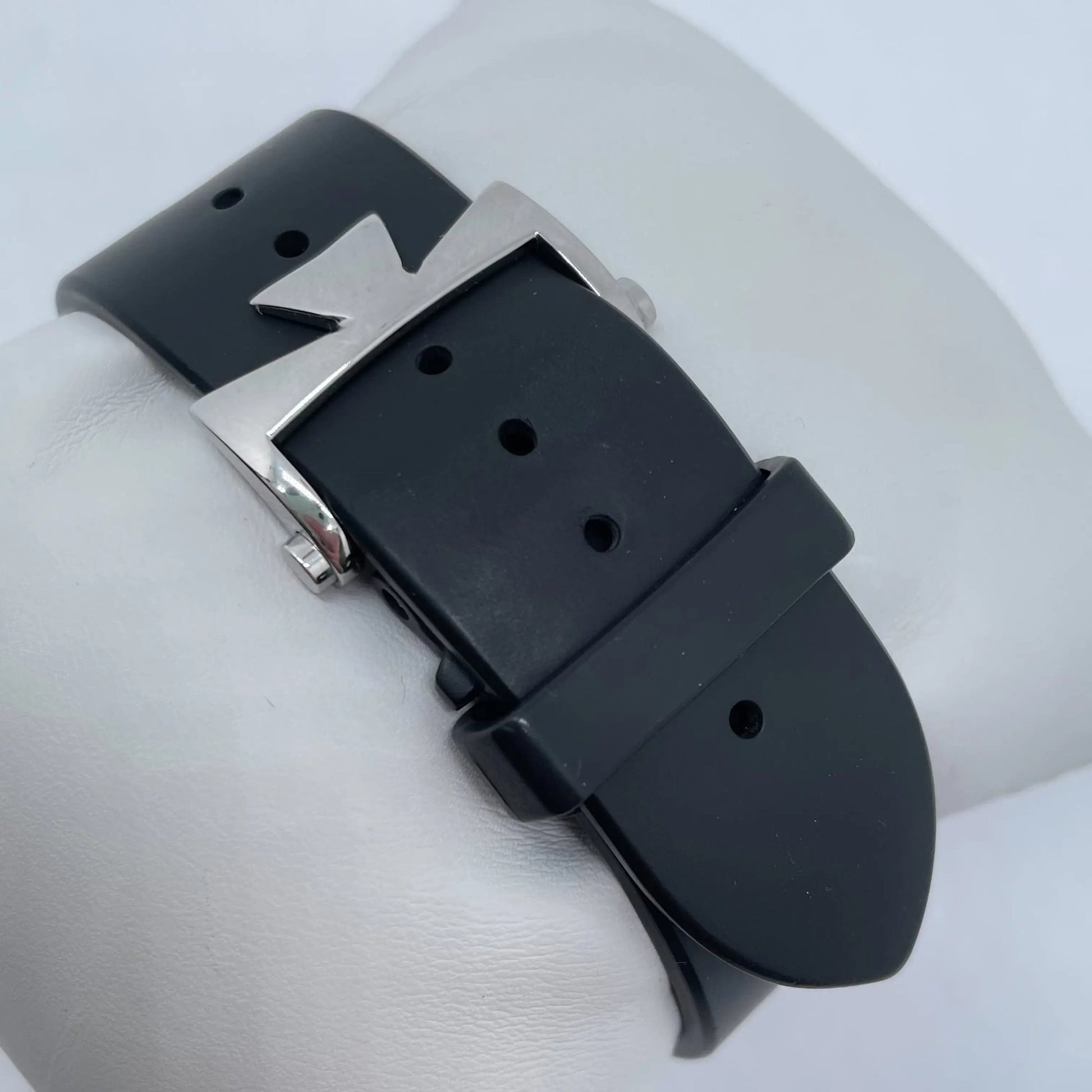 11th image of Vacheron Constantin Overseas Dual Time Wristwatch, PreOwned condition