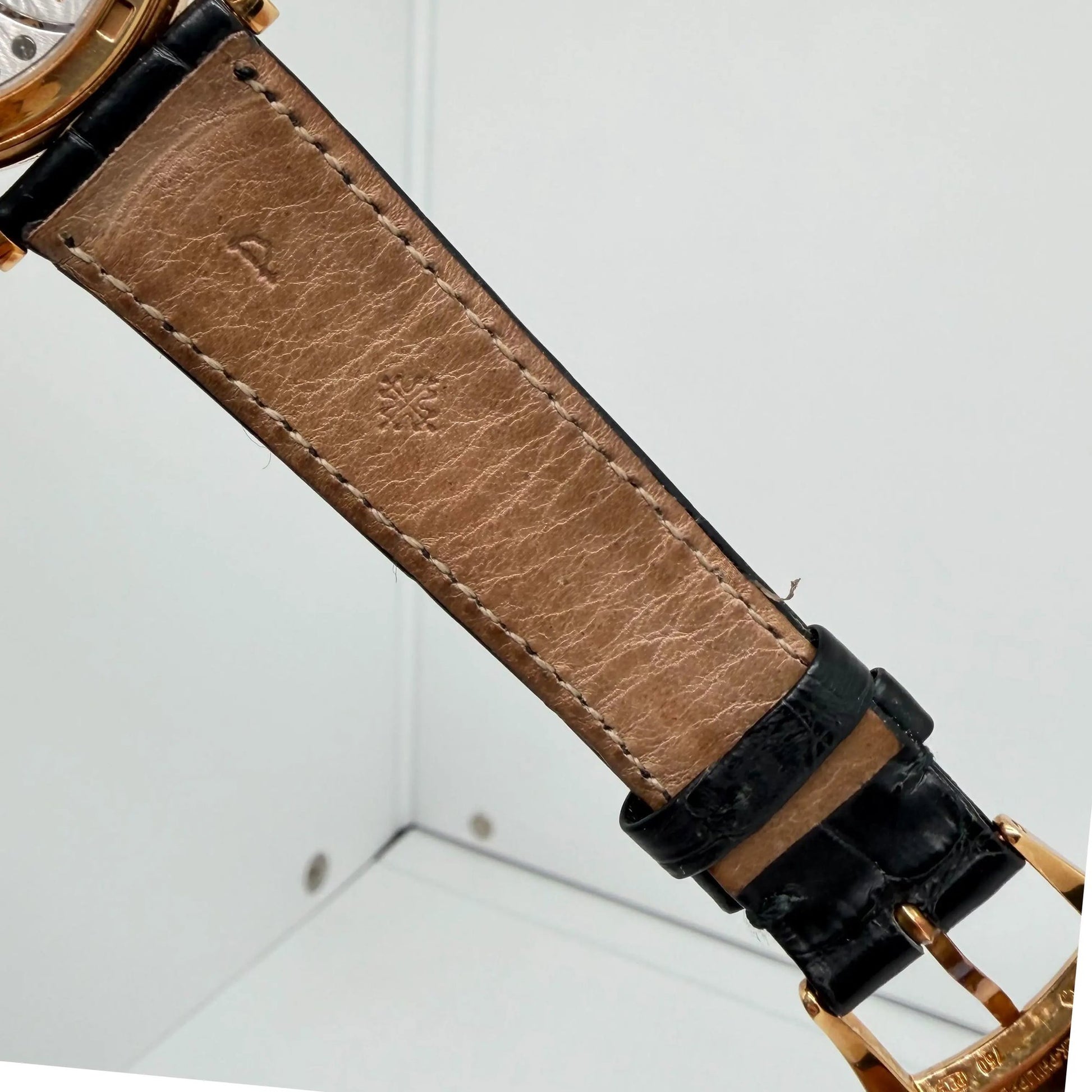 10th image of Patek Philippe Calatrava Wristwatch, PreOwned condition