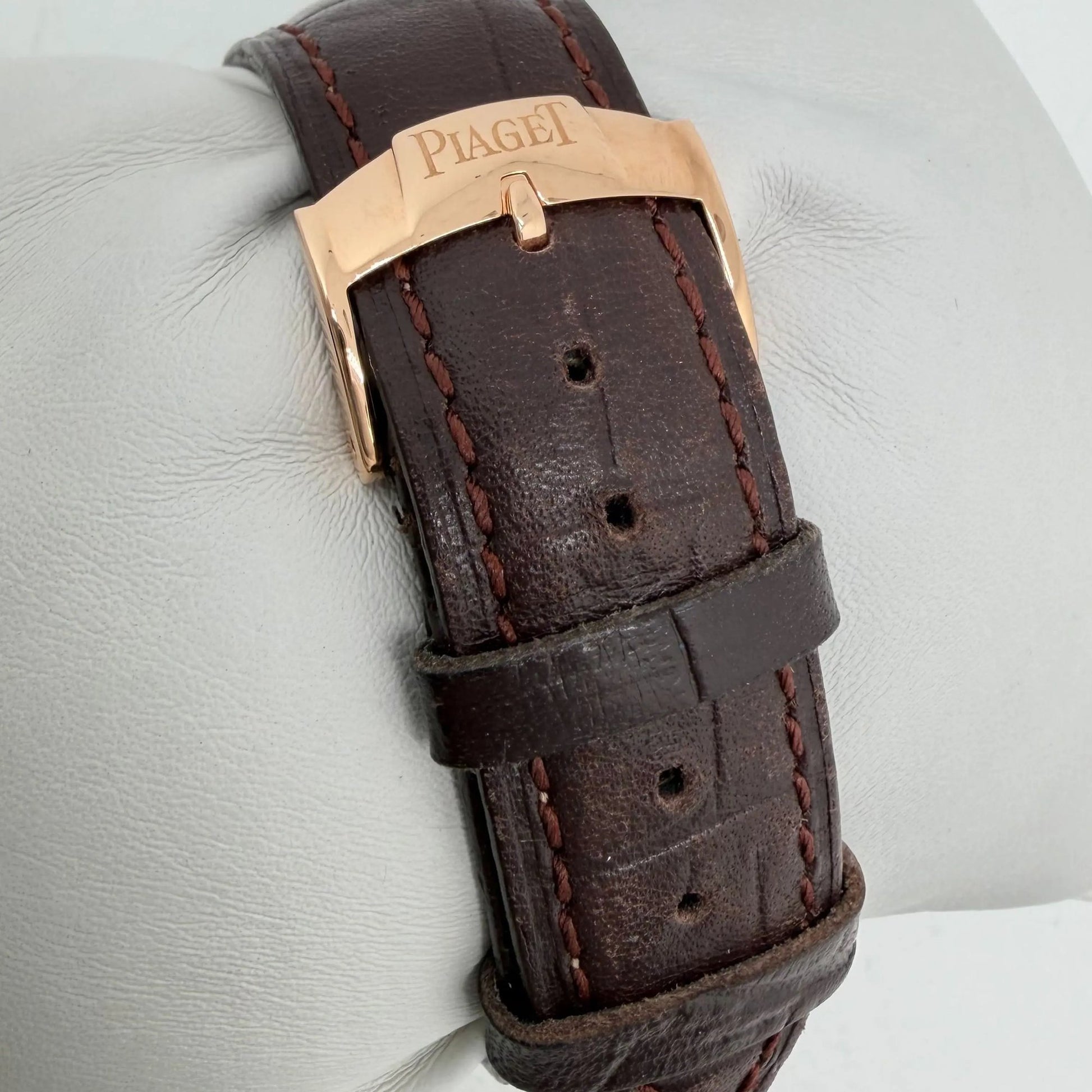 11th image of Piaget Emperador Date  Wristwatch, PreOwned condition