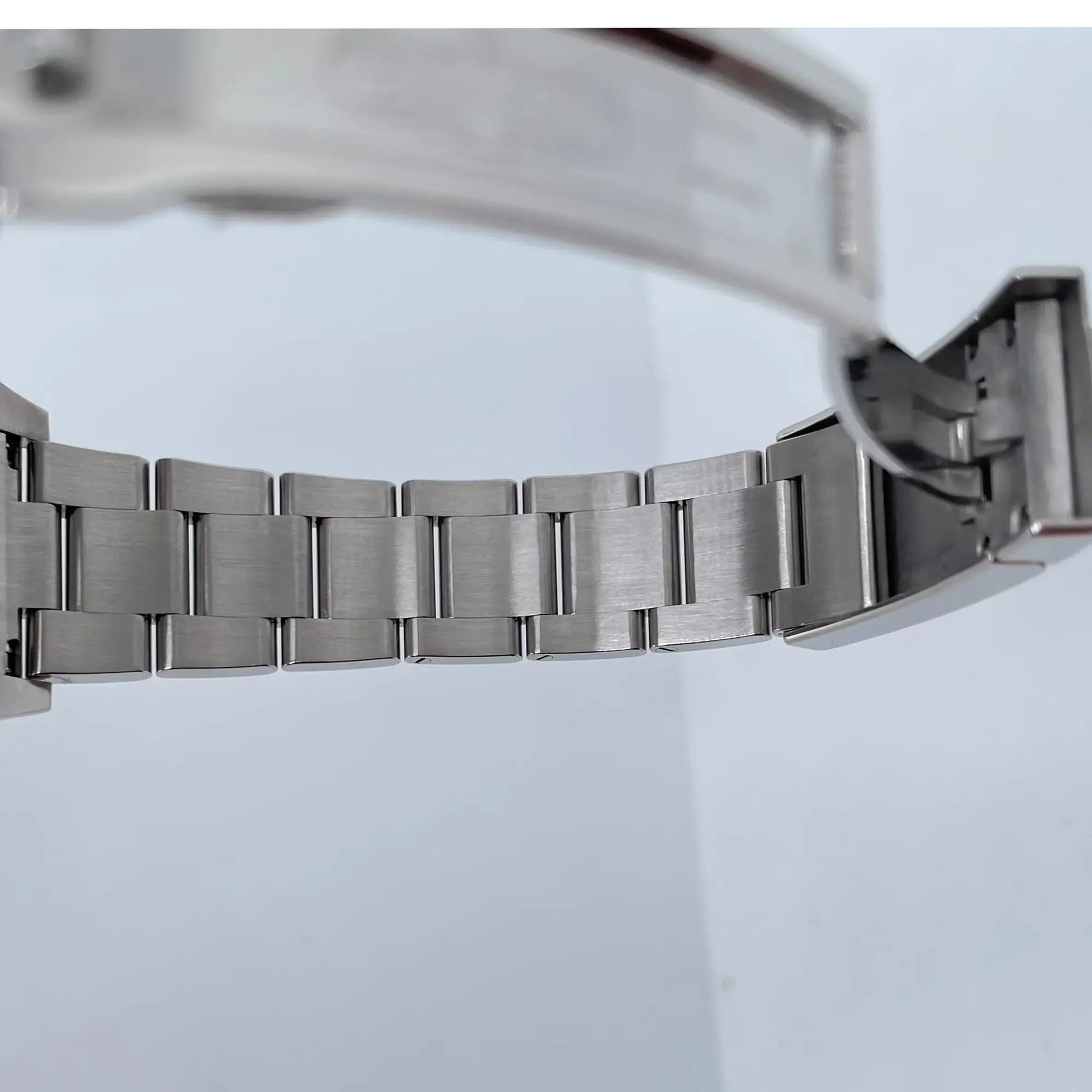 9th image of Rolex Rolex Oyster Perpetual 116000 Wristwatch, PreOwned condition