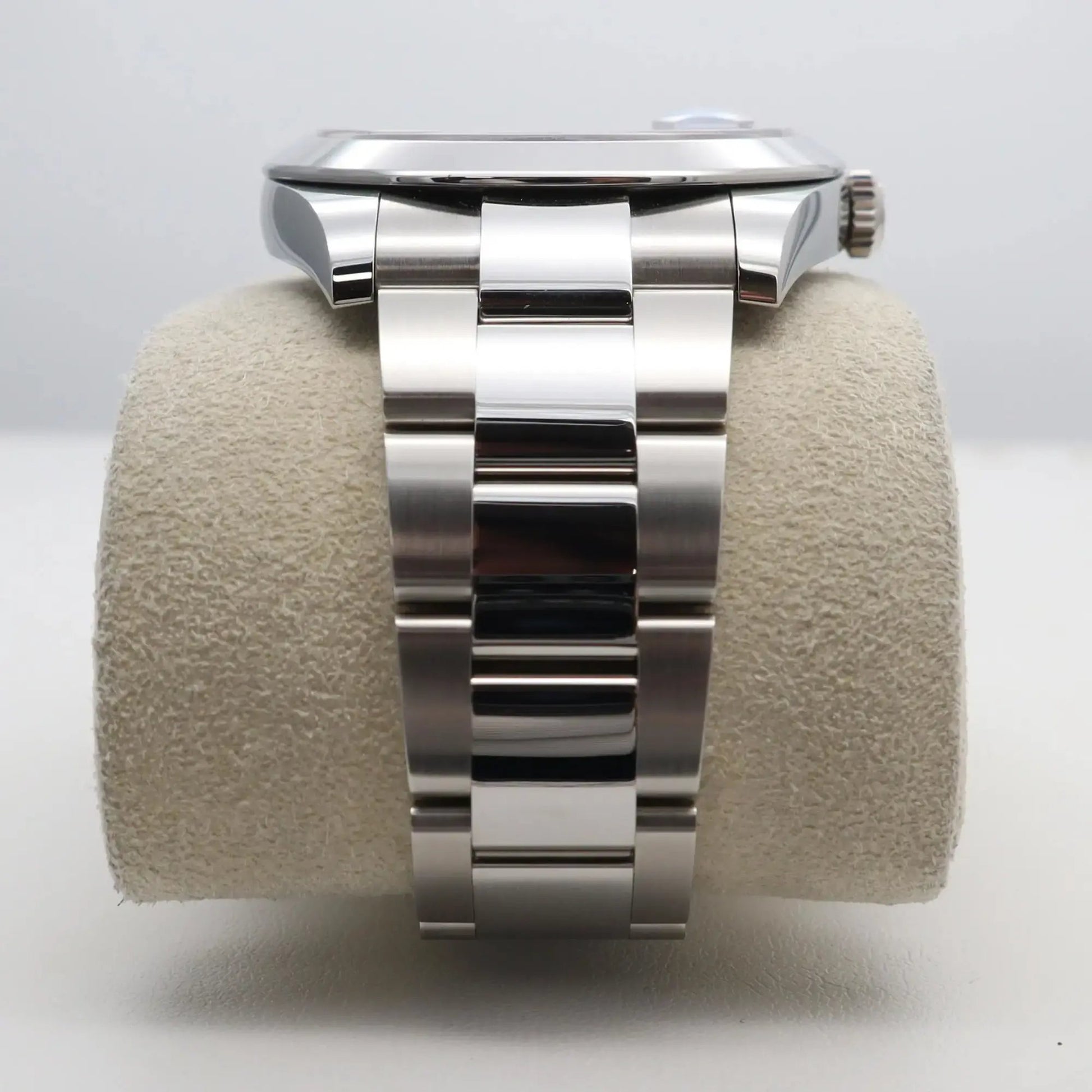 8th image of Rolex Rolex Datejust 126300 Wristwatch, New condition