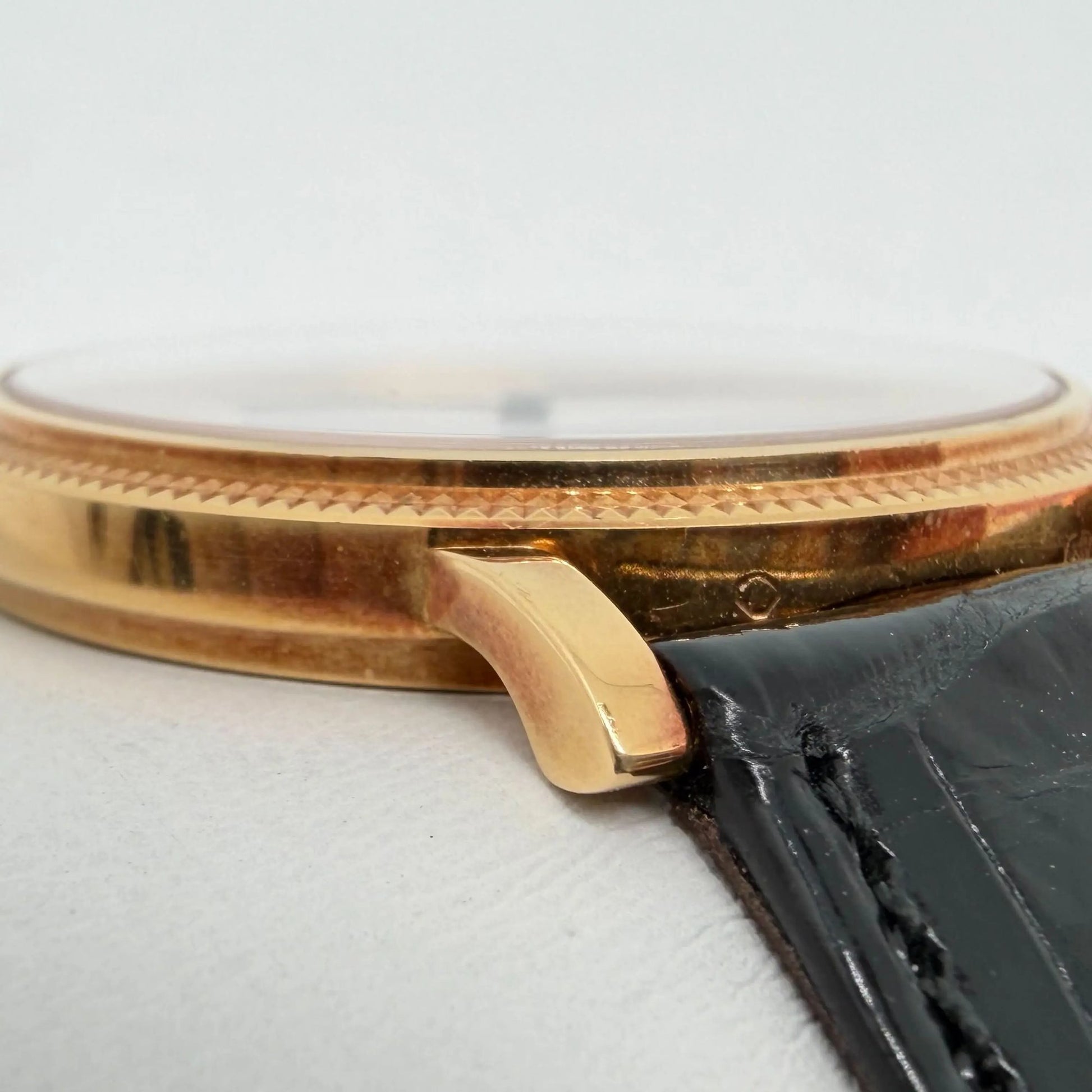 5th image of Patek Philippe Calatrava Wristwatch, PreOwned condition