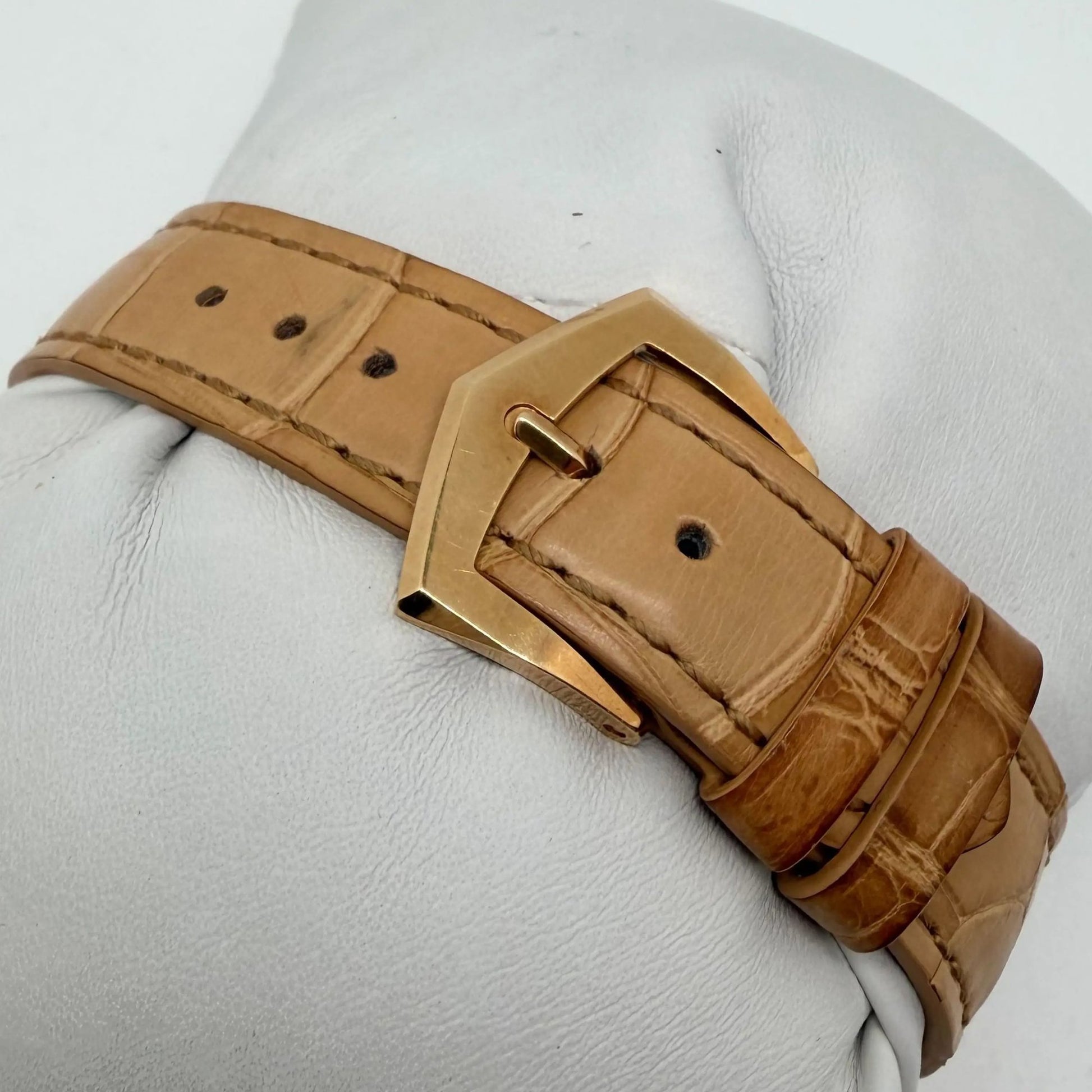 12th image of Patek Philippe Patek Philippe Calatrava Wristwatch, PreOwned condition