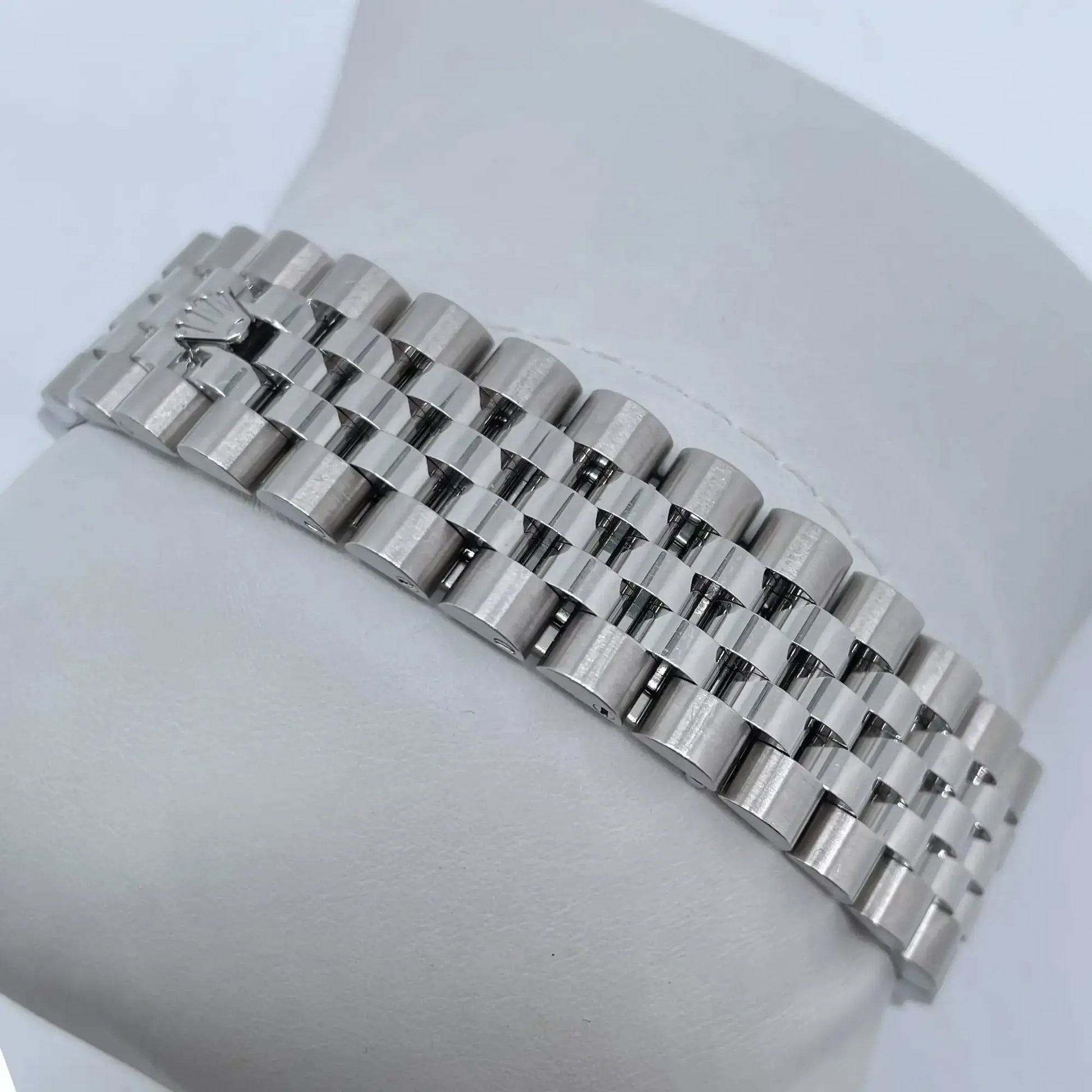 11th image of Rolex Datejust Wristwatch, PreOwned condition