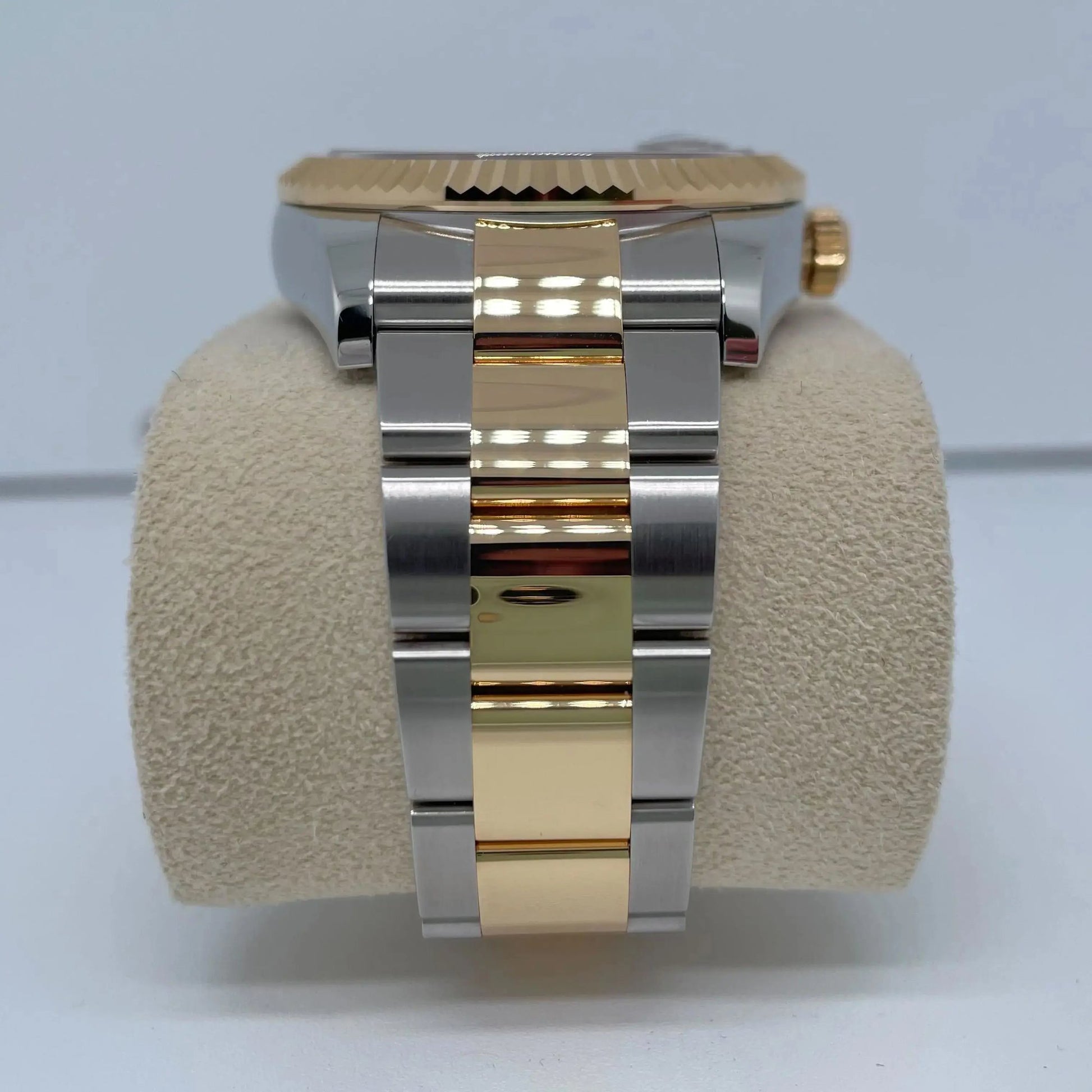 7th image of Rolex Rolex Sky-Dweller 326933 Wristwatch, PreOwned condition