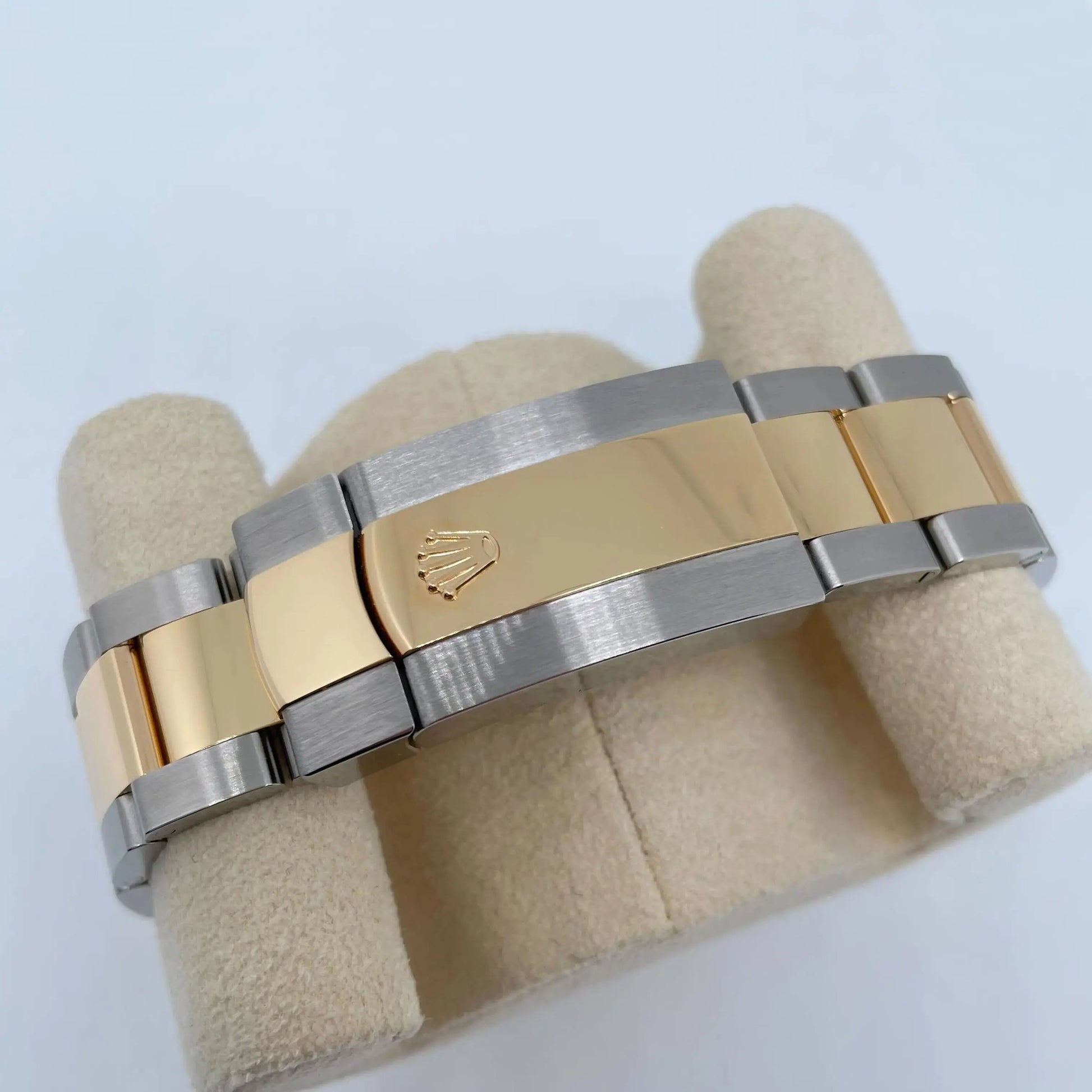 11th image of Rolex Rolex Sky-Dweller 326933 Wristwatch, PreOwned condition