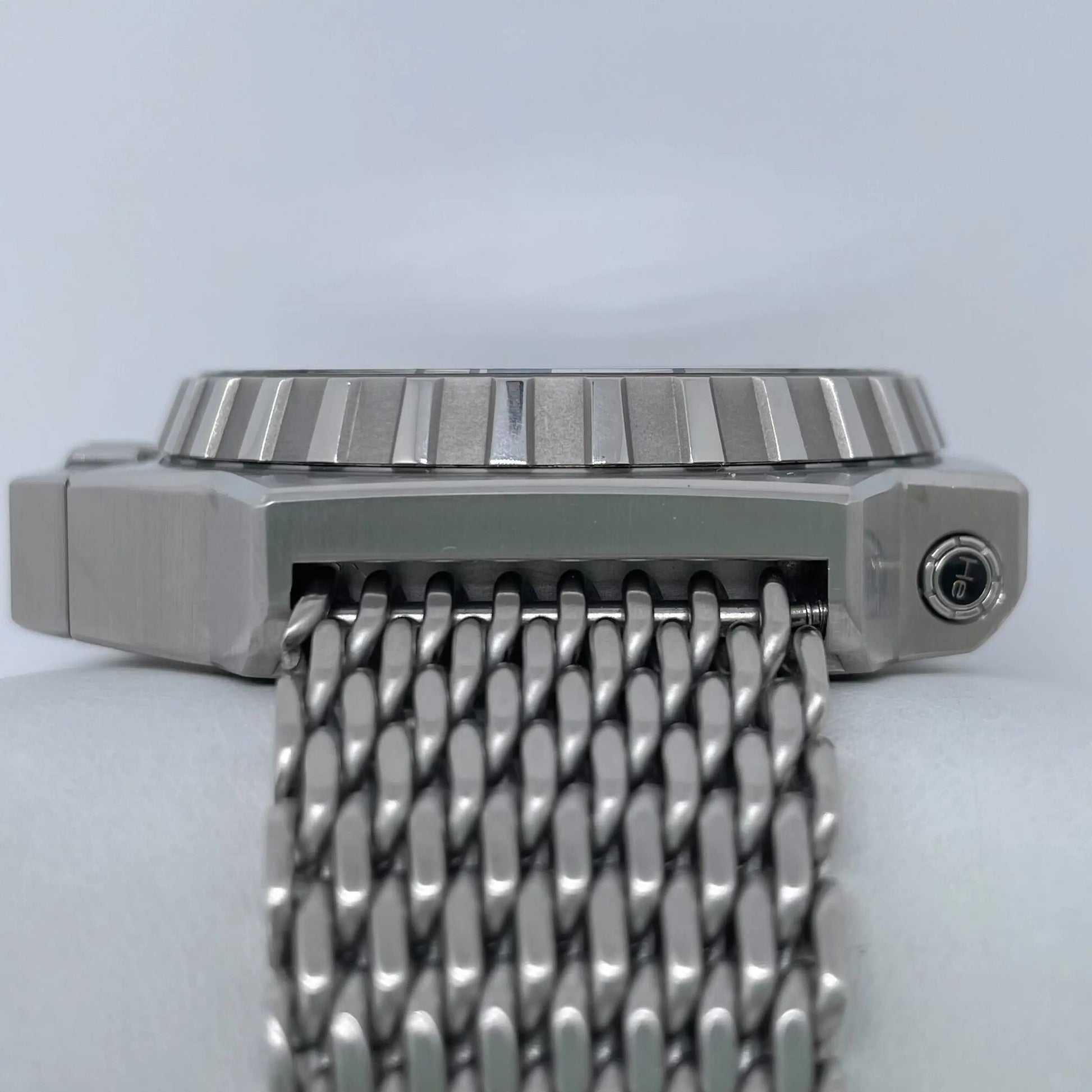 8th image of OMEGA Omega Seamaster PloProf Wristwatch, PreOwned condition