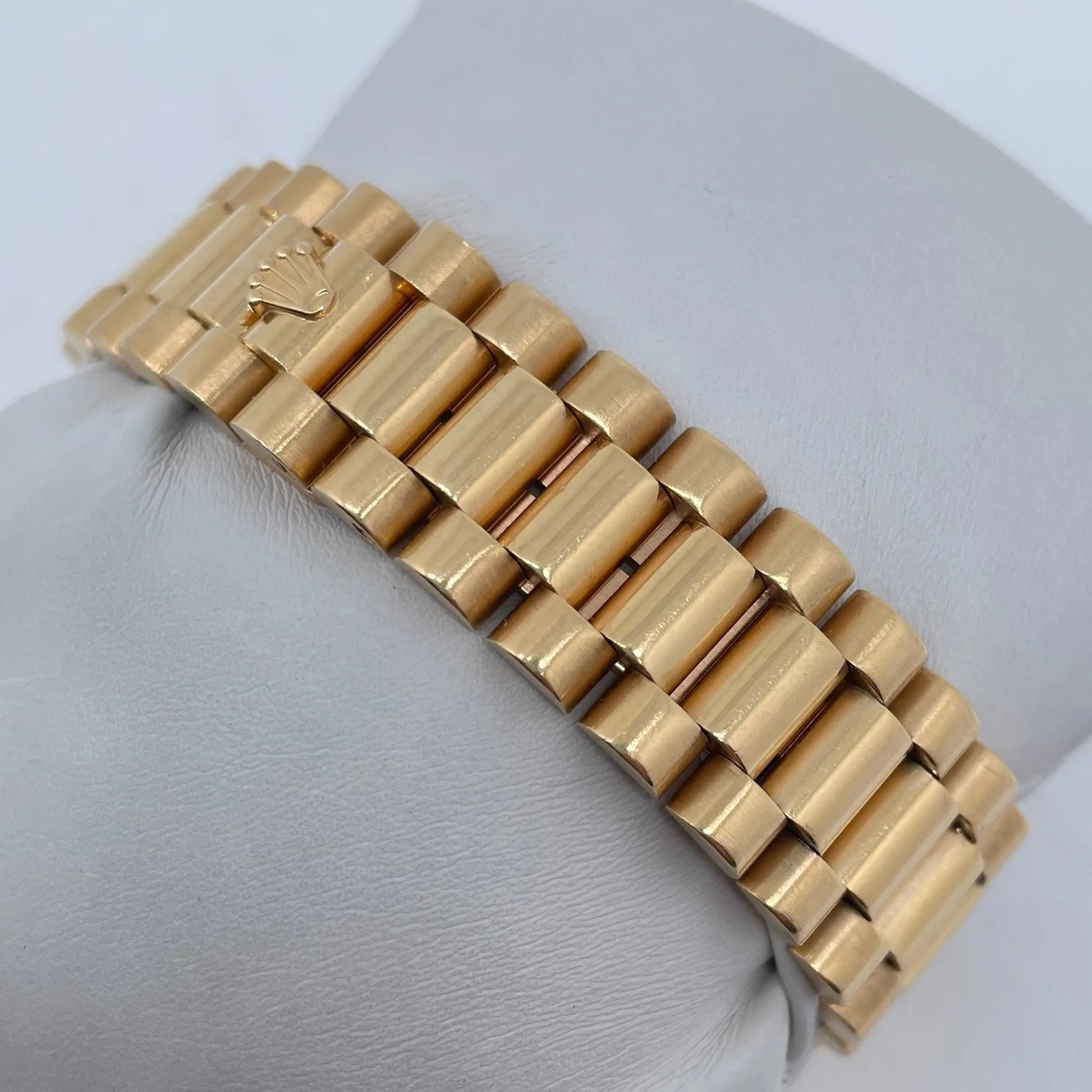12th image of Rolex Rolex Day-Date Wristwatch, PreOwned condition