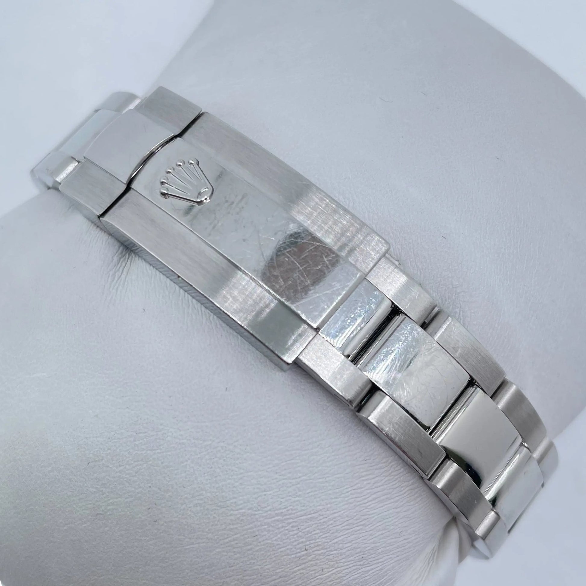 12th image of Rolex Datejust  Wristwatch, PreOwned condition