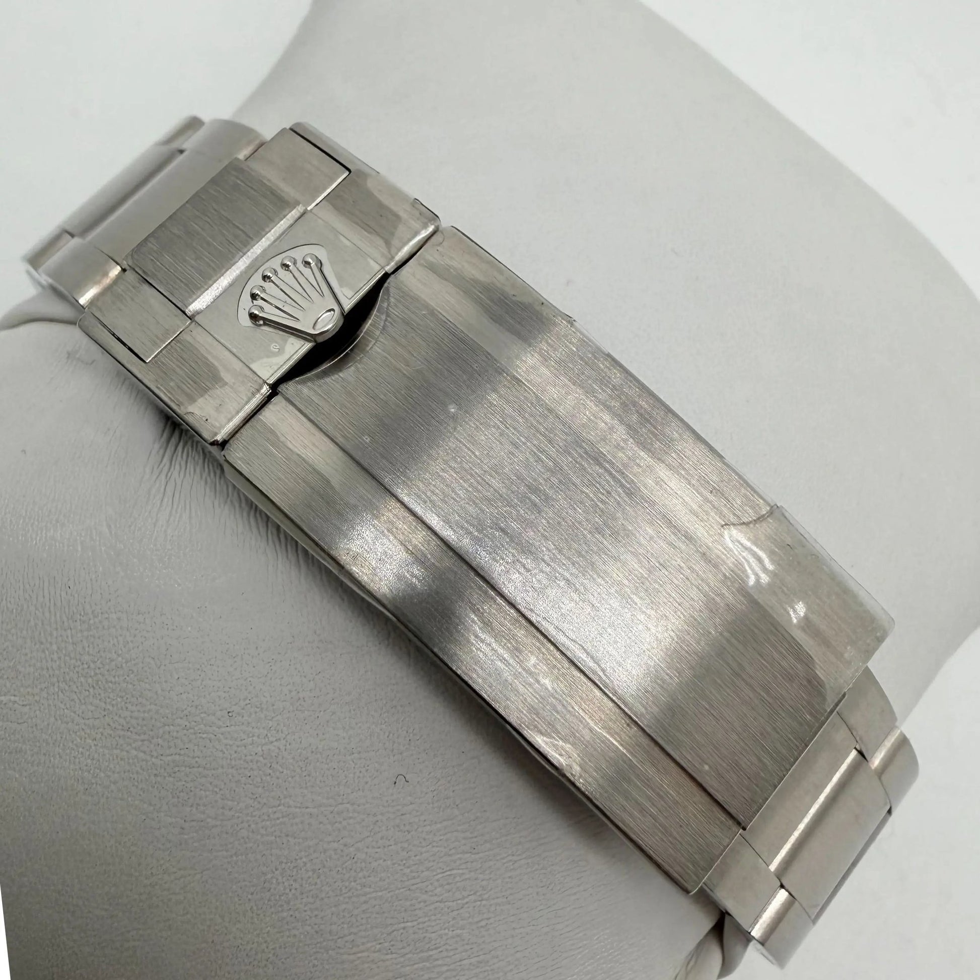 12th image of Rolex Rolex Submariner 116610LV Wristwatch, Unworn condition