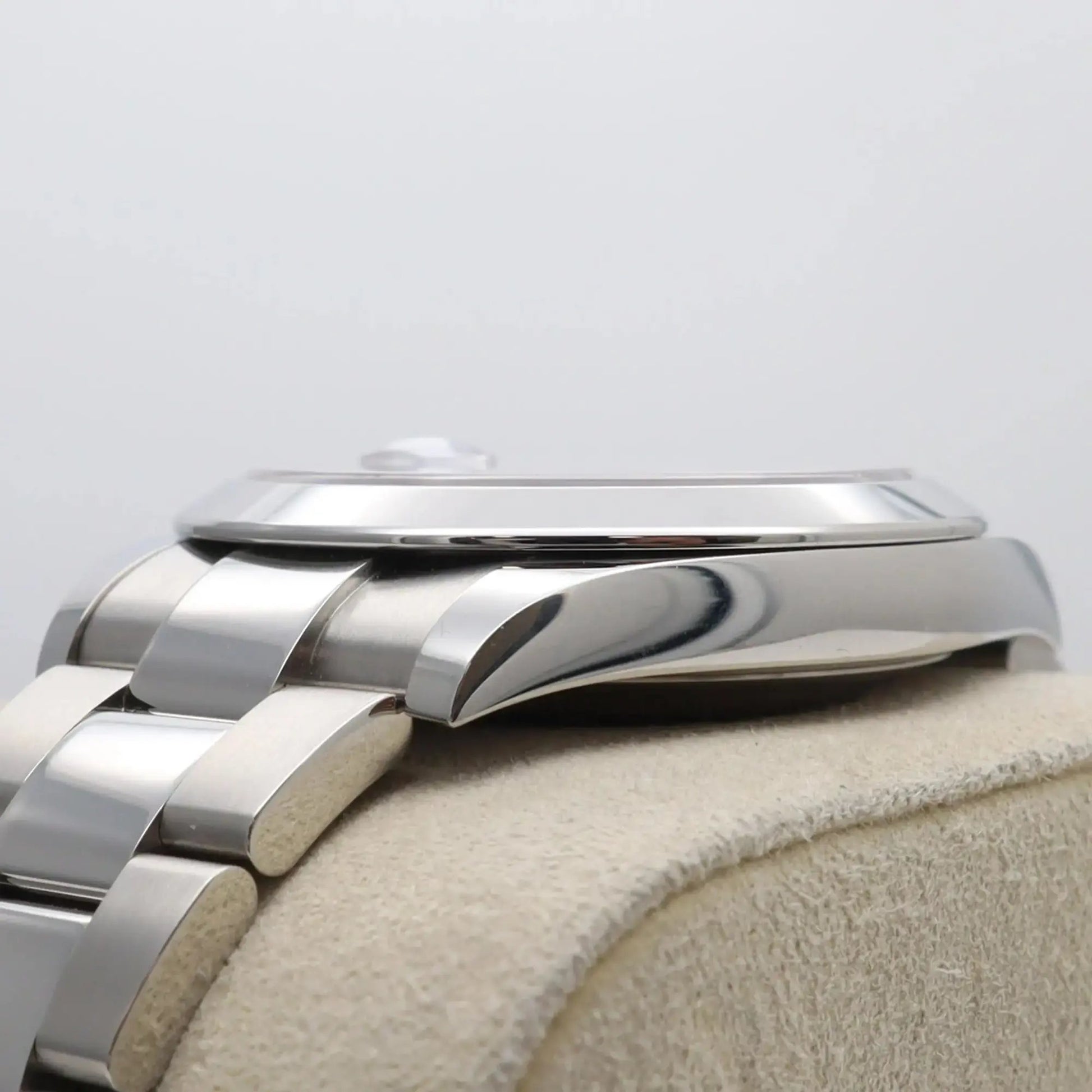 7th image of Rolex Rolex Datejust 126300 Wristwatch, New condition