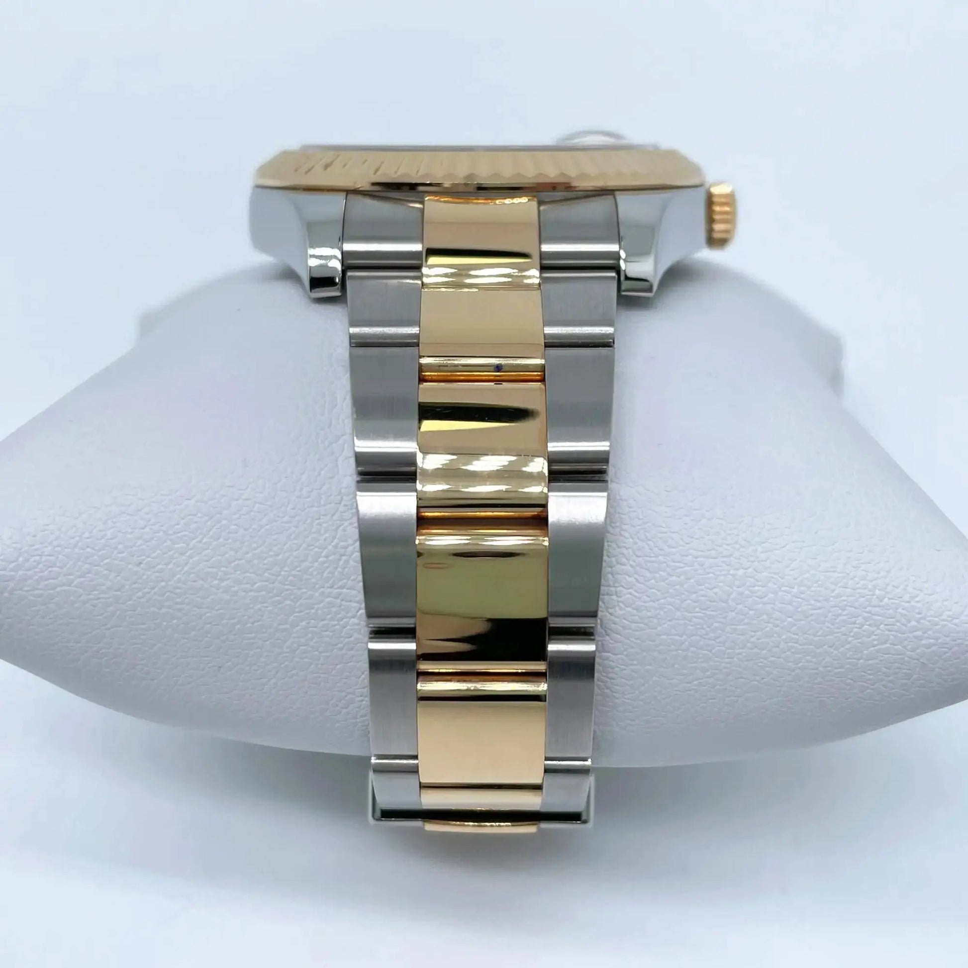 9th image of Rolex  Rolex Datejust 116333 Wristwatch, PreOwned condition