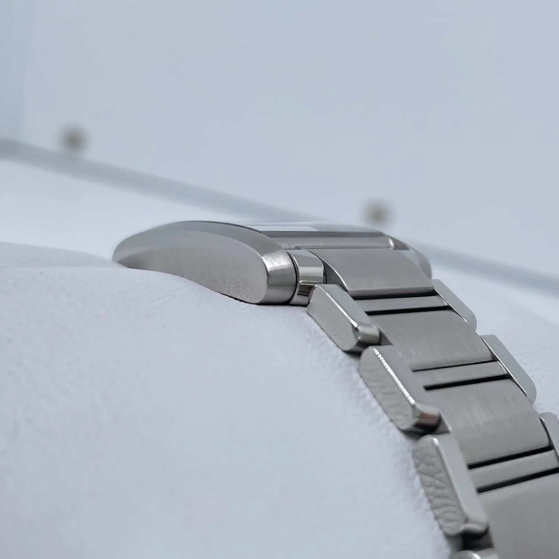 5th image of Cartier Cartier Tank Francaise Wristwatch, PreOwned condition