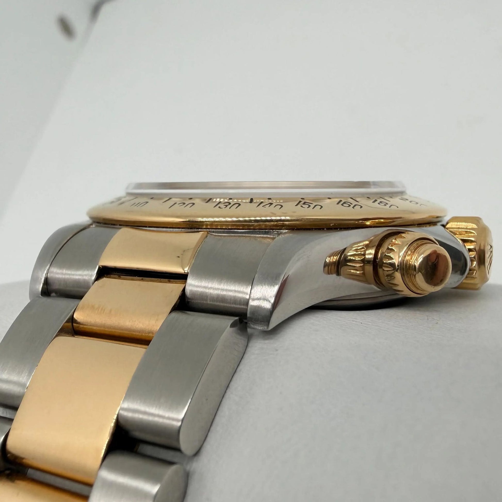 4th image of Rolex Rolex Daytona 16523 Wristwatch, PreOwned condition