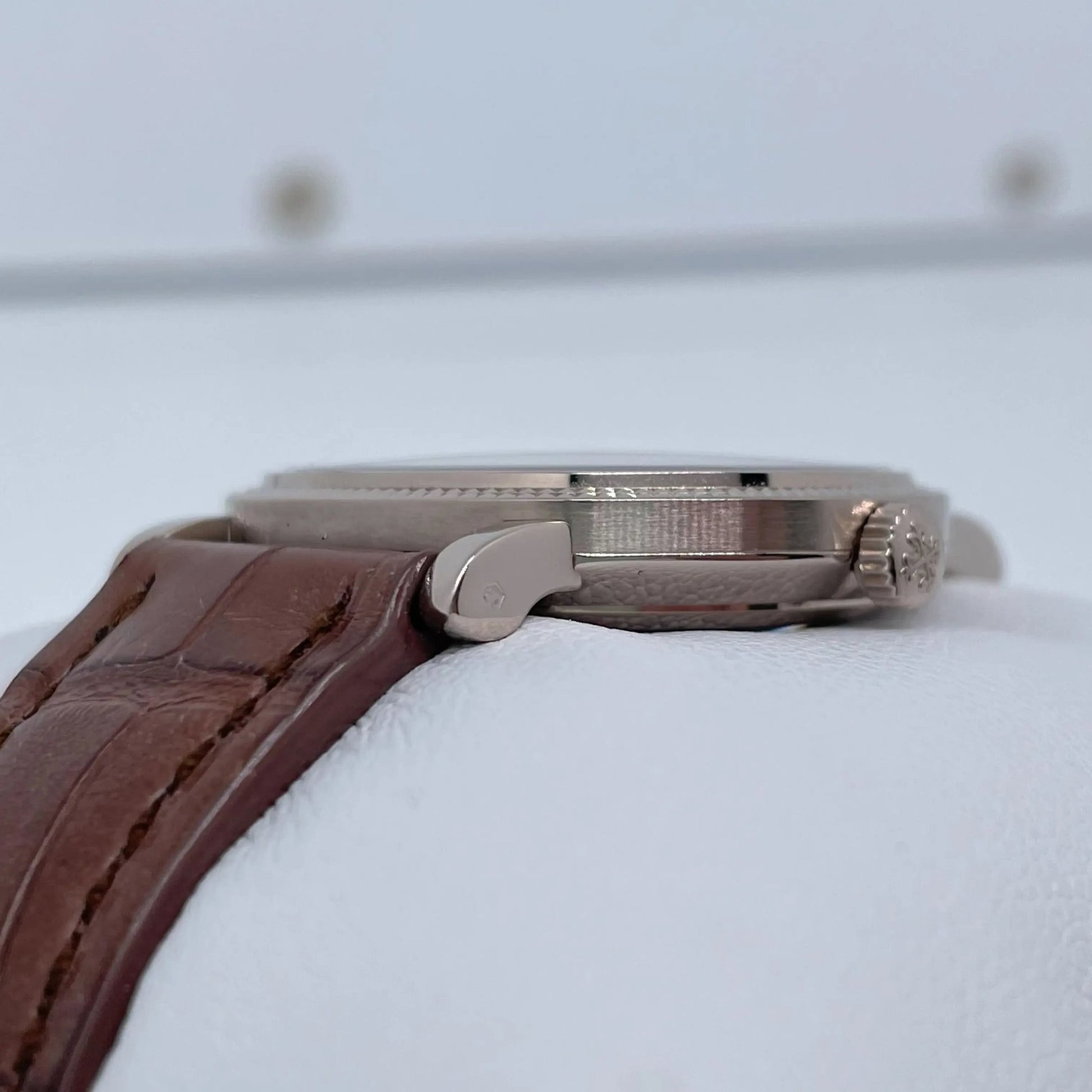 7th image of Patek Philippe Patek Philippe Calatrava Wristwatch, PreOwned condition