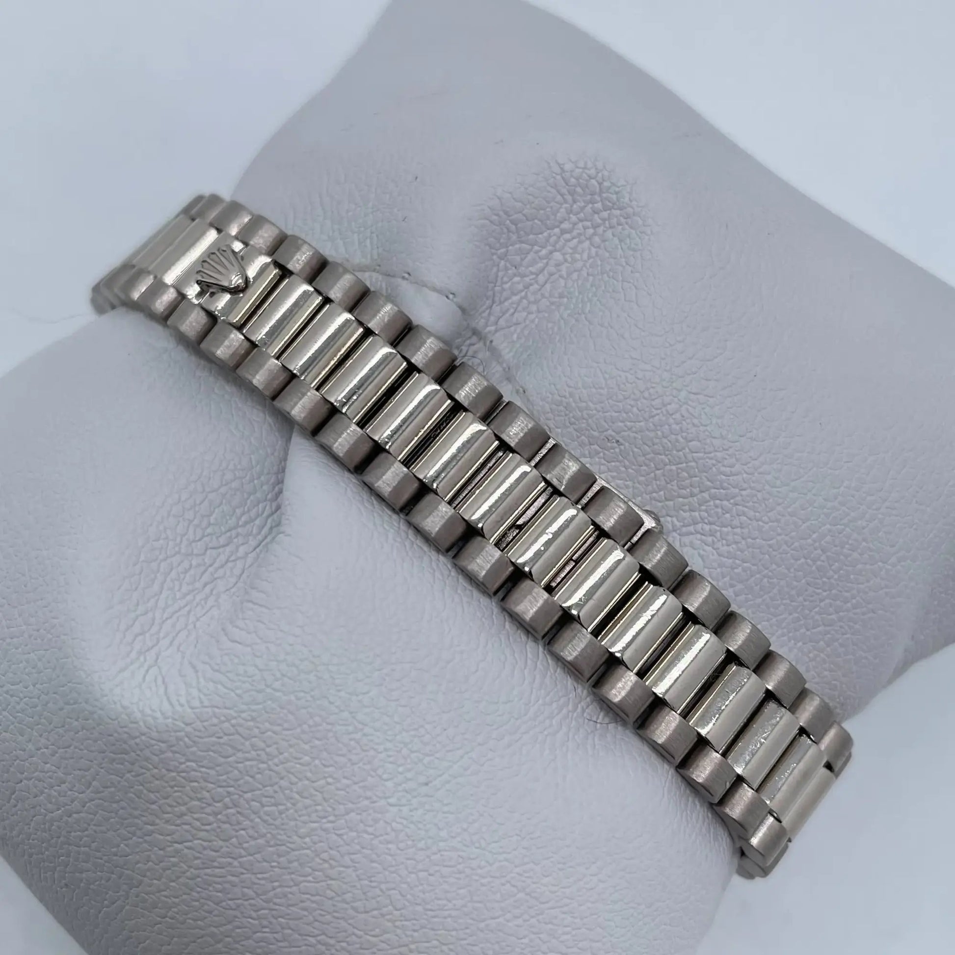 12th image of Rolex  Rolex Lady-Datejust Wristwatch, PreOwned condition