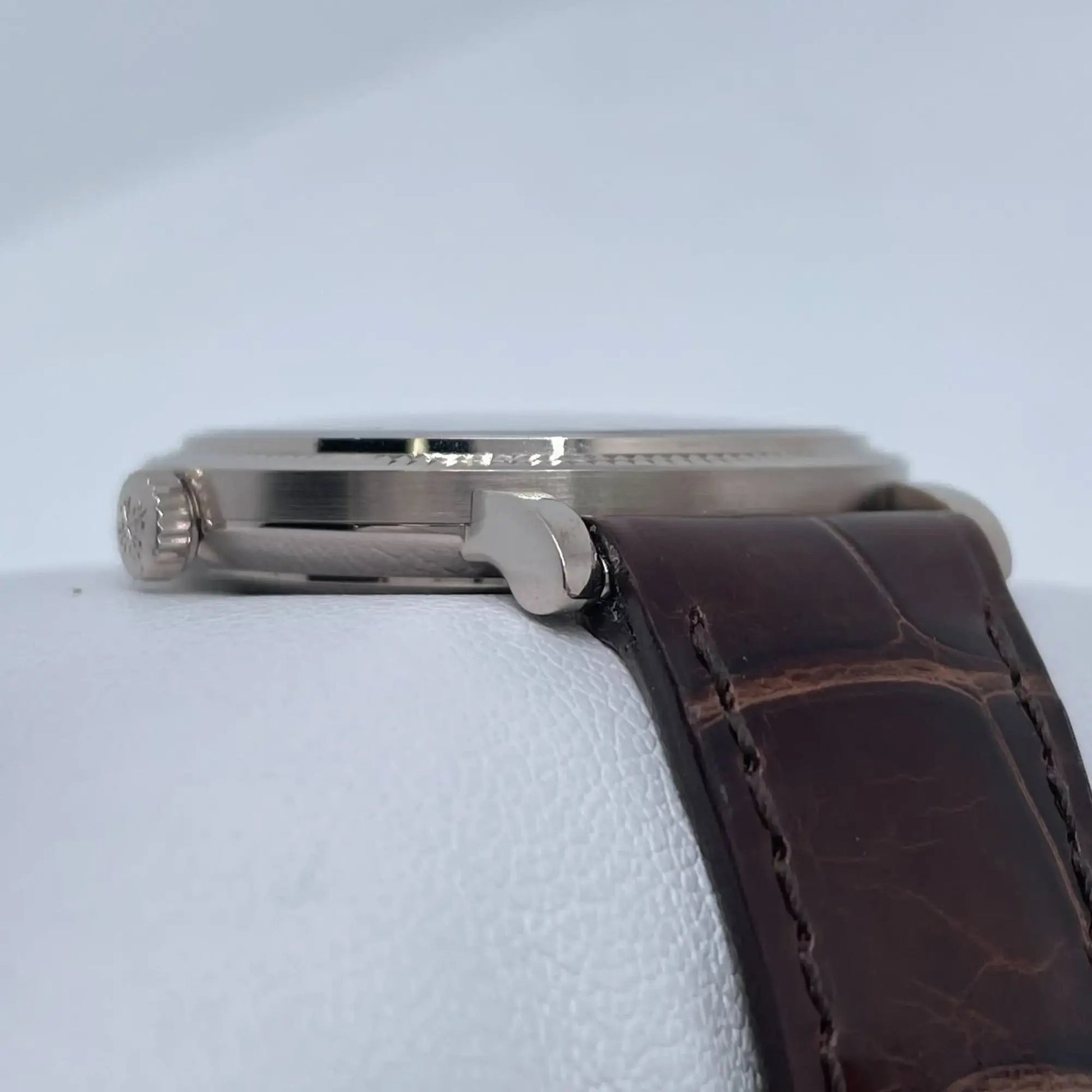 5th image of Patek Philippe Patek Philippe Calatrava Wristwatch, PreOwned condition