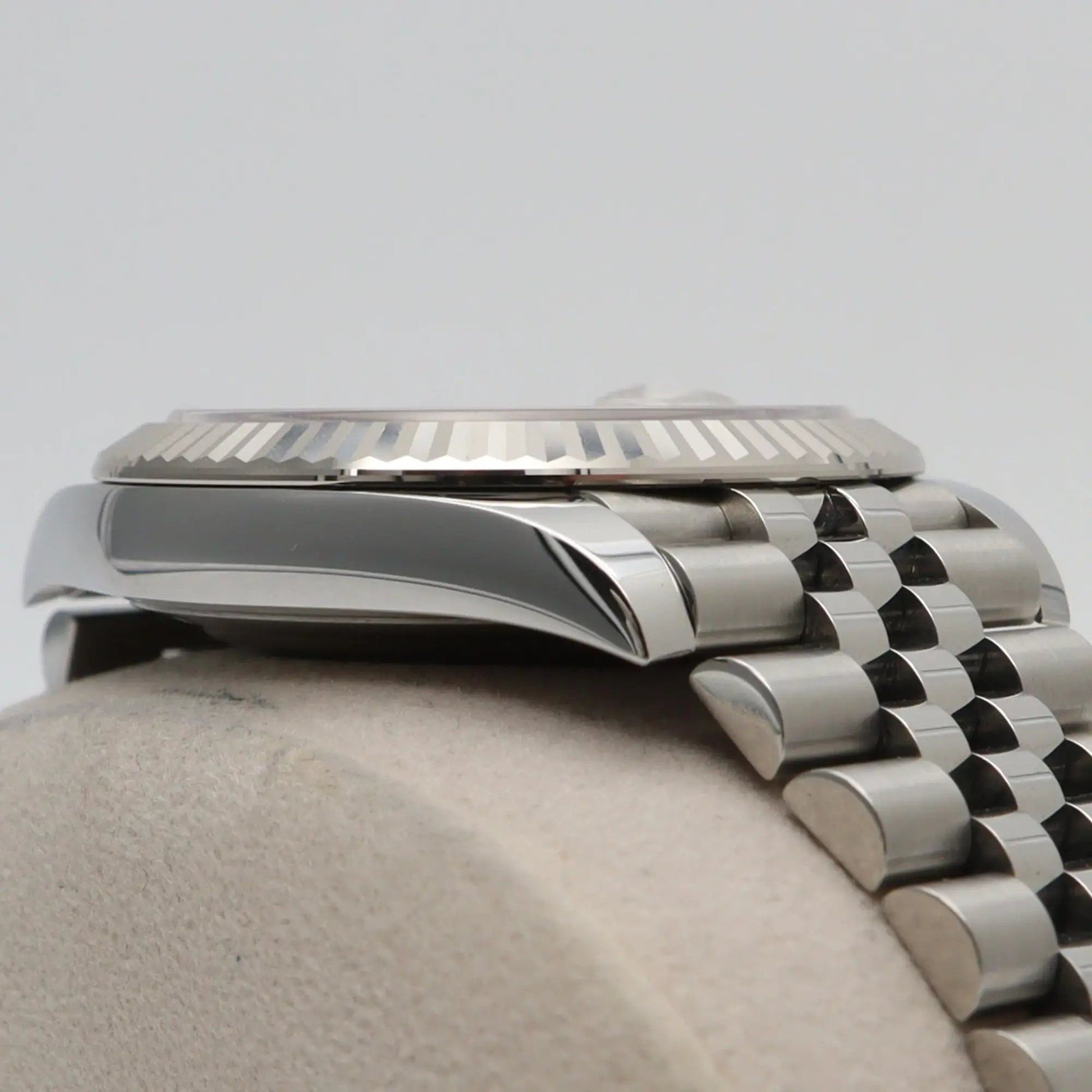 6th image of Rolex Rolex Datejust 126334 Wristwatch, Unworn condition