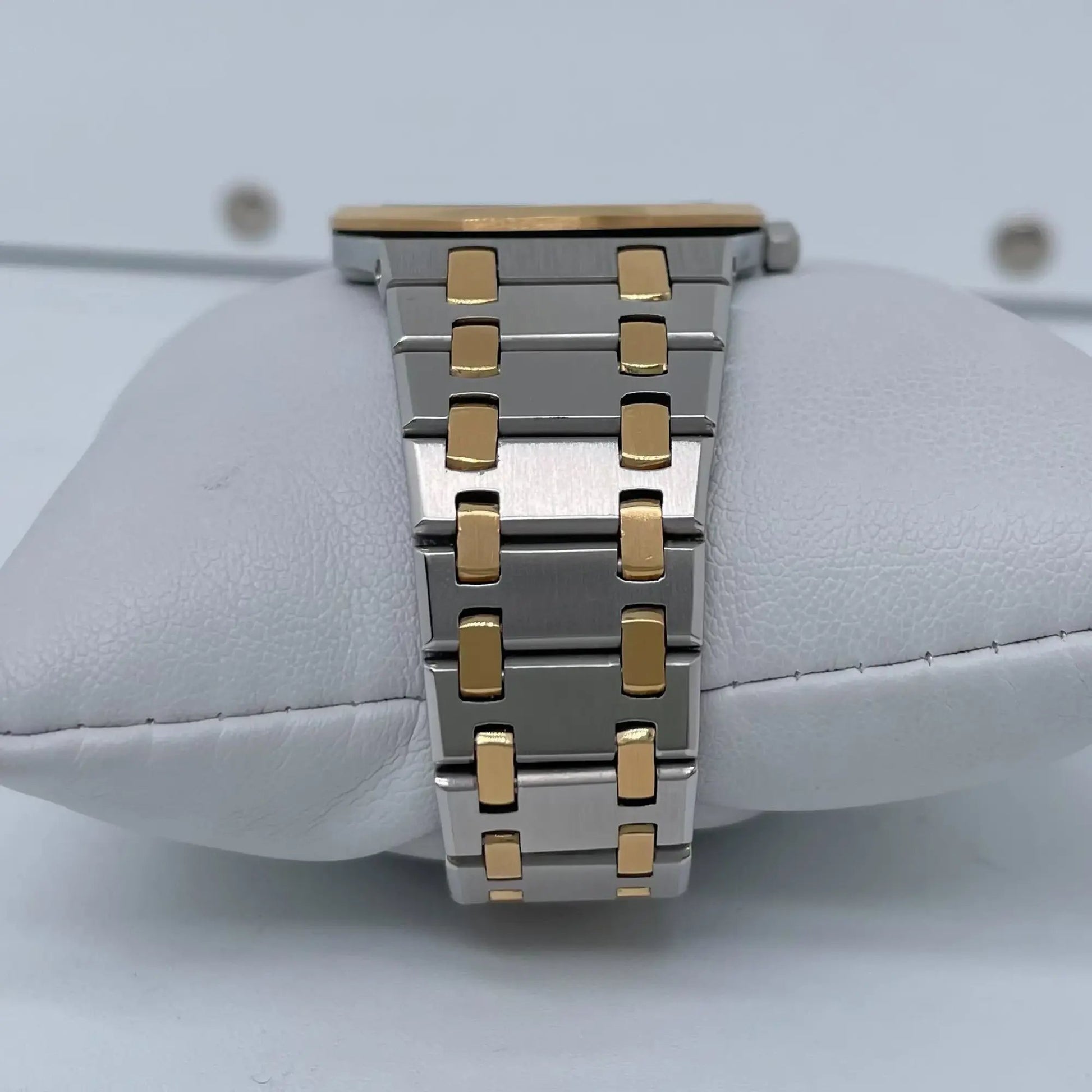 8th image of Audemars Piguet Royal Oak Wristwatch, PreOwned condition