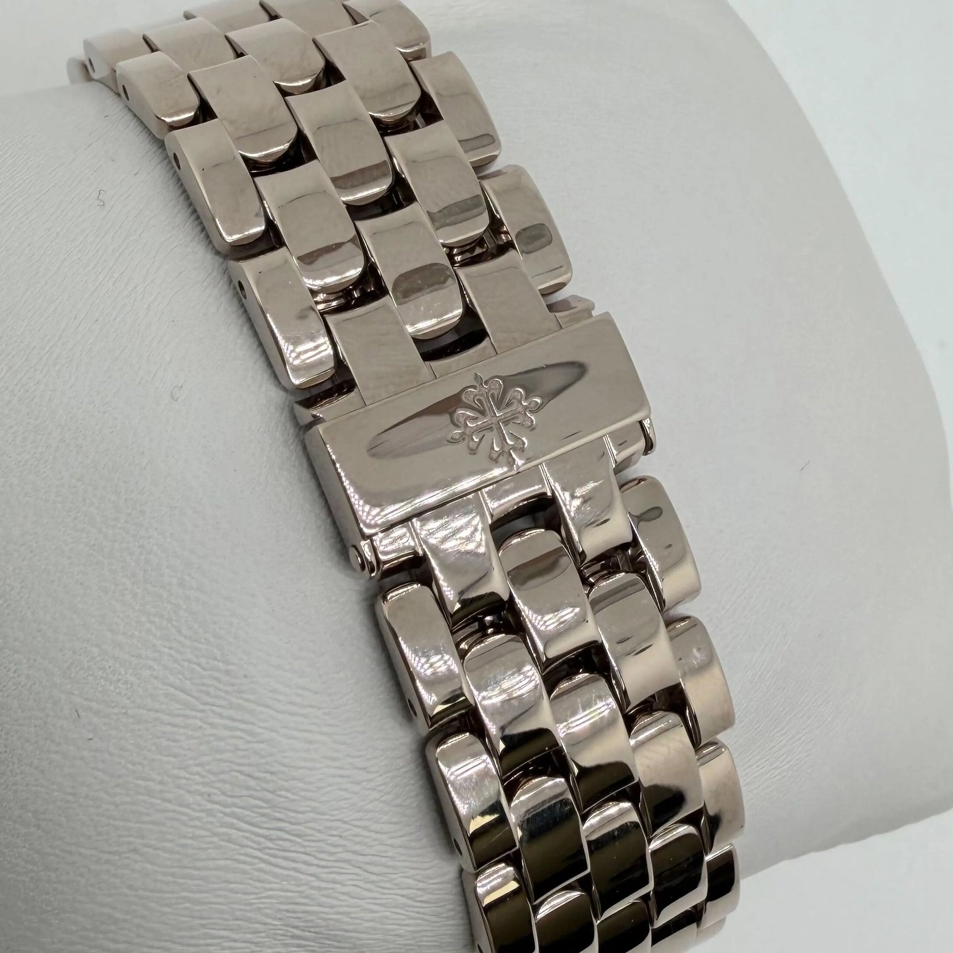 11th image of Patek Philippe Complications Wristwatch, PreOwned condition