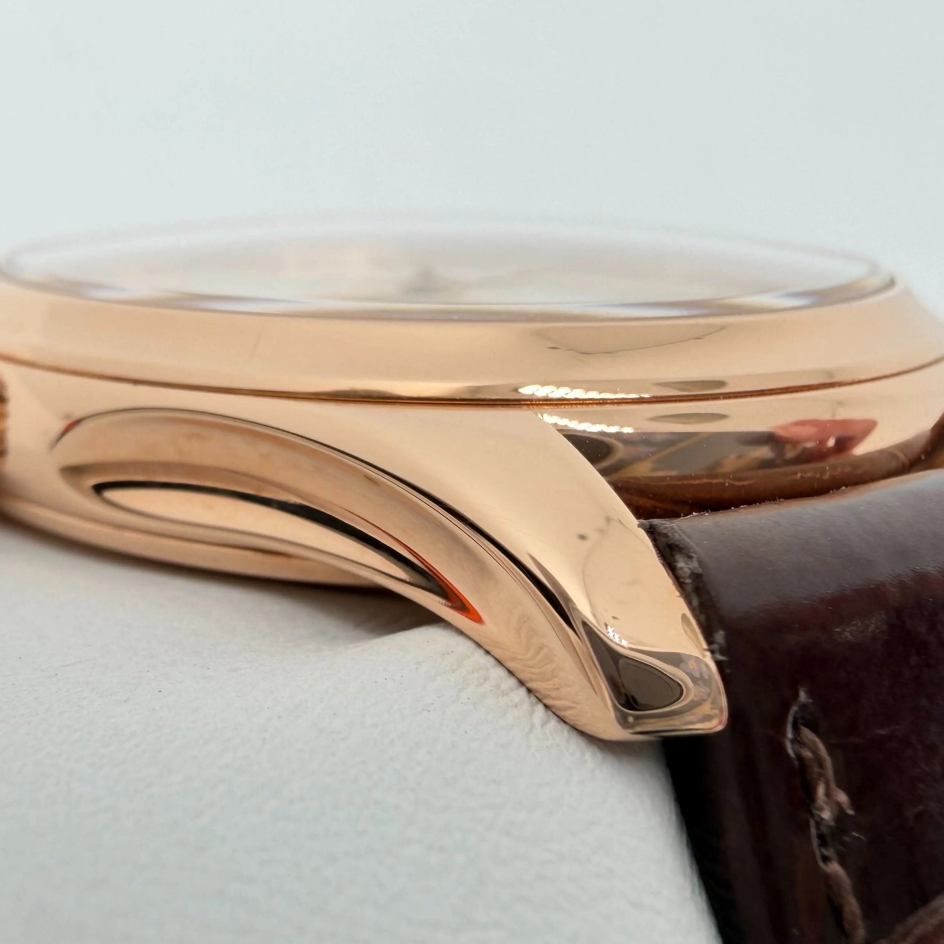 5th image of Patek Philippe Patek Philippe Calatrava Wristwatch, PreOwned condition