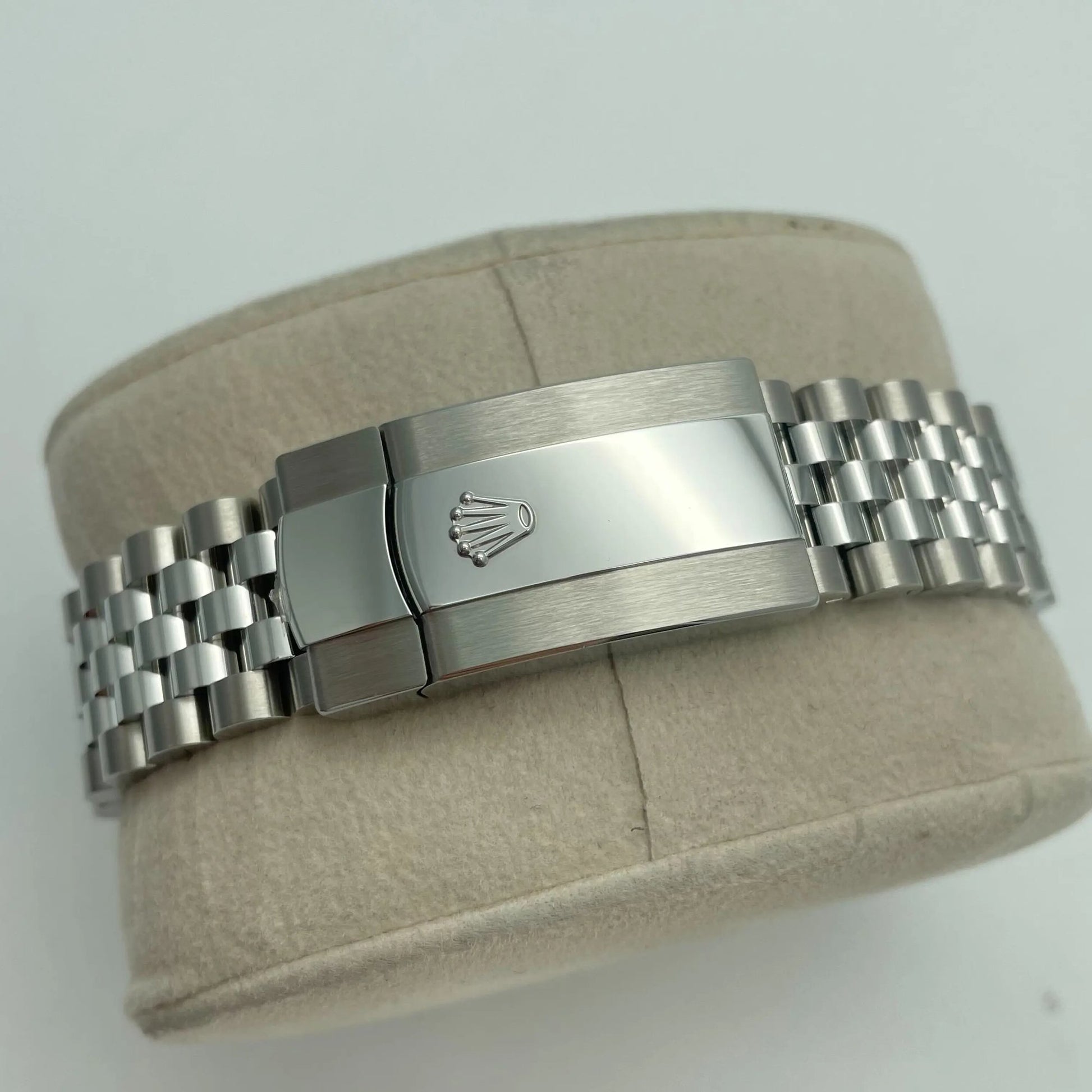 12th image of Rolex Rolex Datejust 126200 Wristwatch, Unworn condition