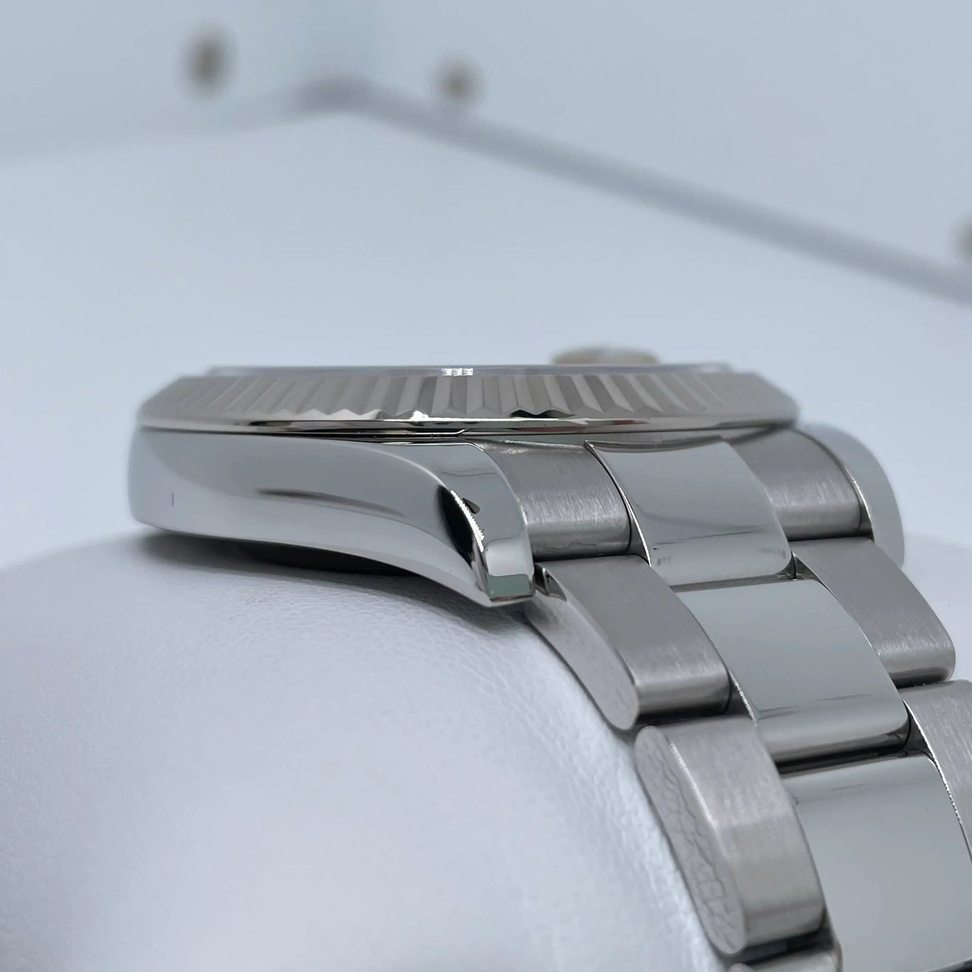 5th image of Rolex  Rolex Datejust Wristwatch, PreOwned condition