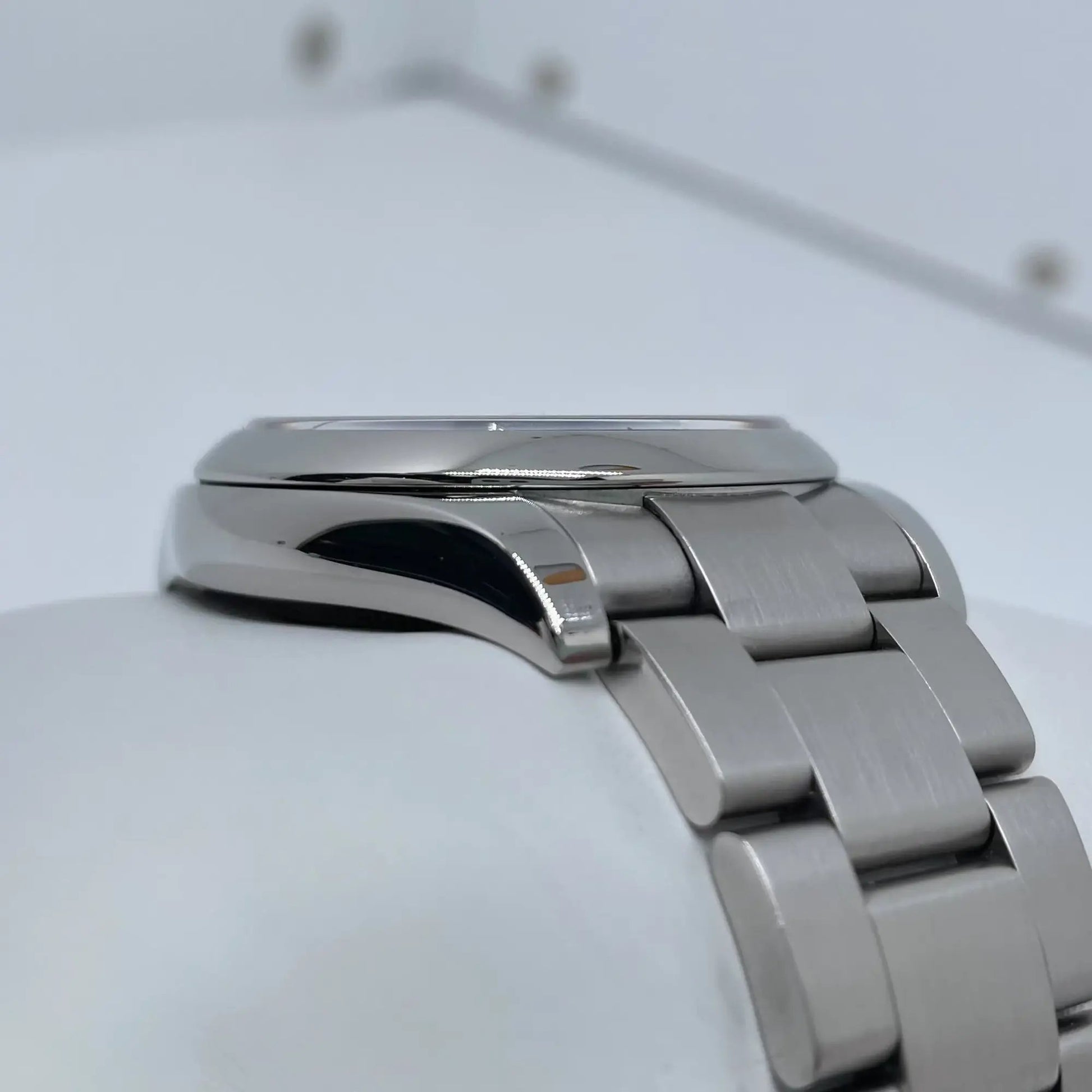 5th image of Rolex Oyster Perpetual Wristwatch, PreOwned condition