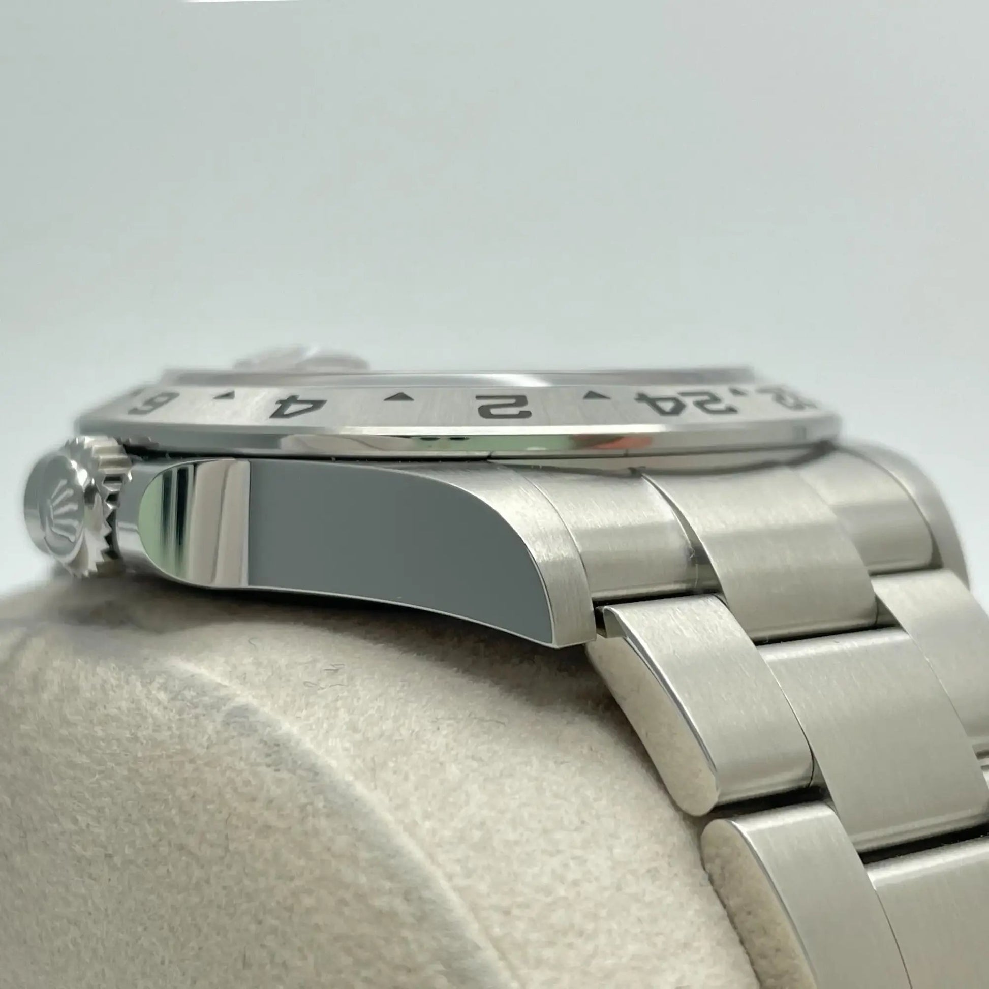 4th image of Rolex Rolex Explorer II Wristwatch, New condition