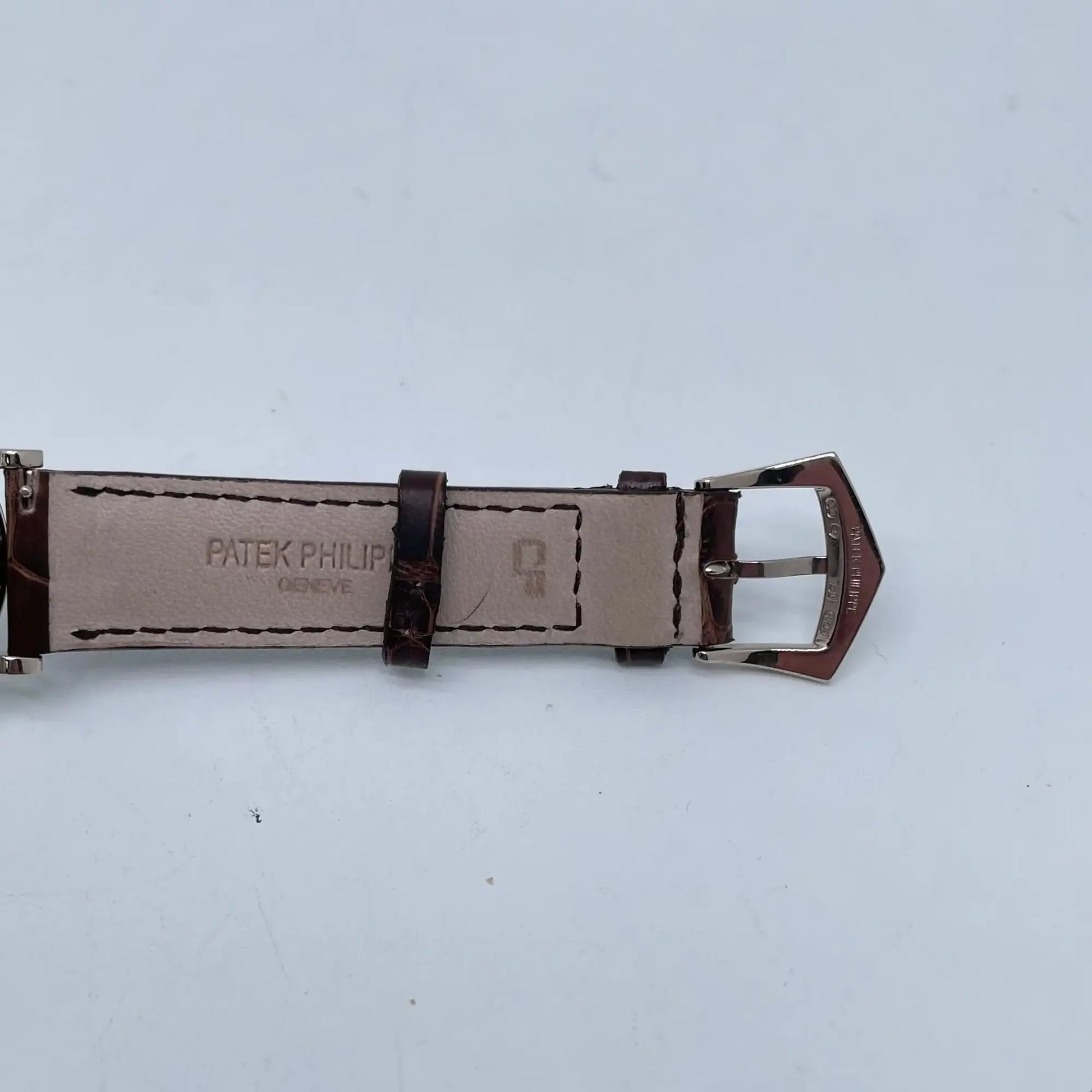 12th image of Patek Philippe Patek Philippe Calatrava Wristwatch, PreOwned condition