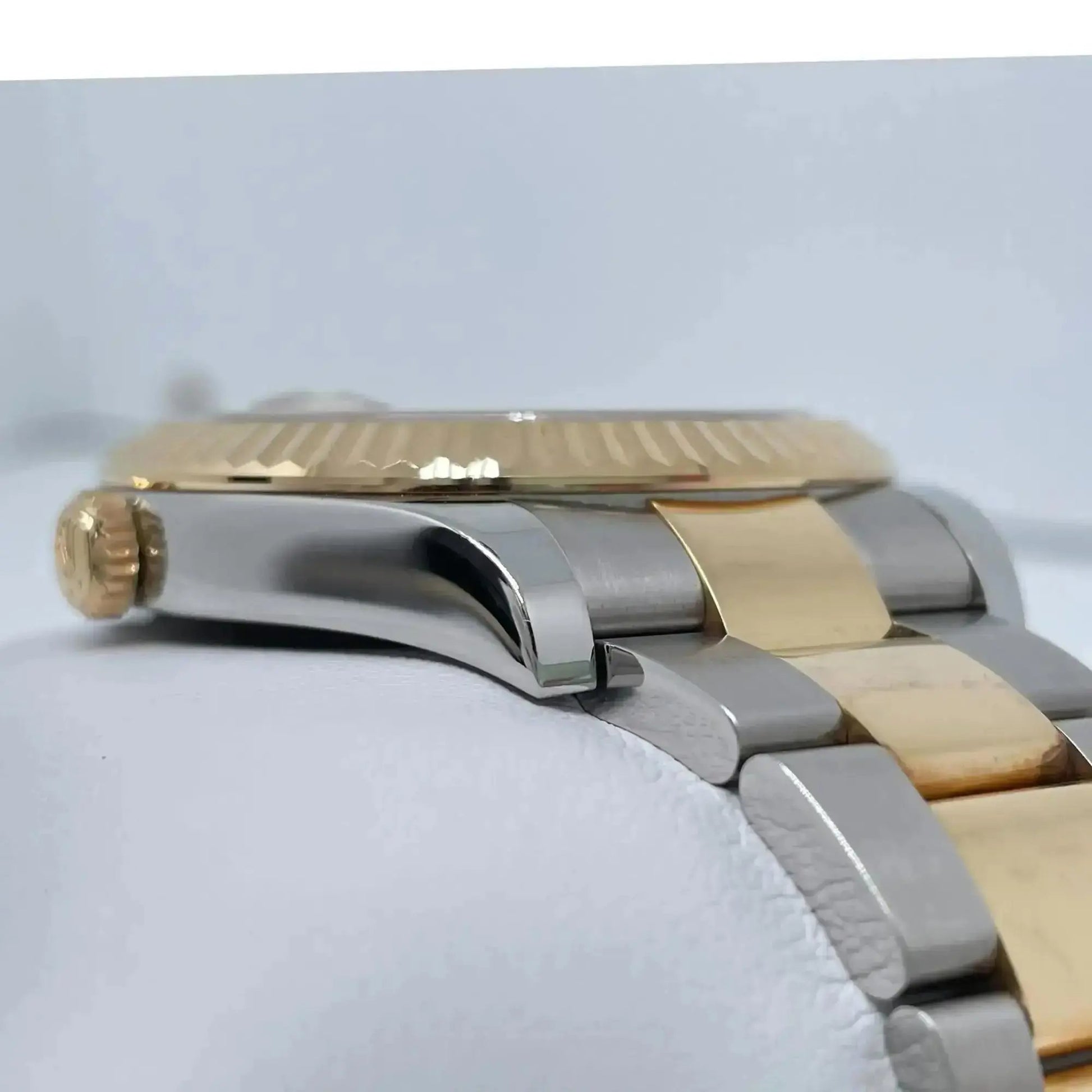 3rd image of Rolex Datejust Wristwatch, PreOwned condition