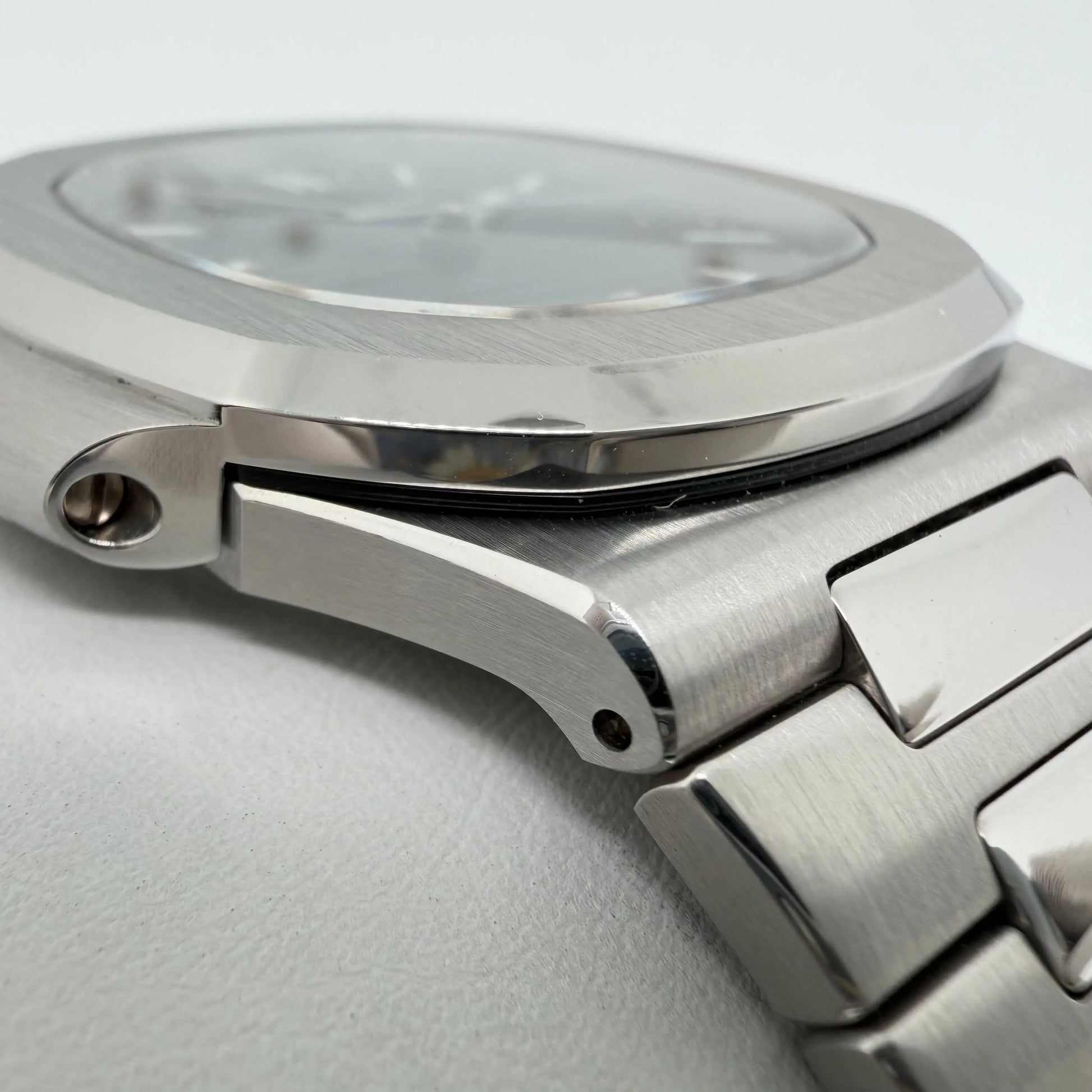 5th image of Patek Philippe Nautilus Wristwatch, PreOwned condition