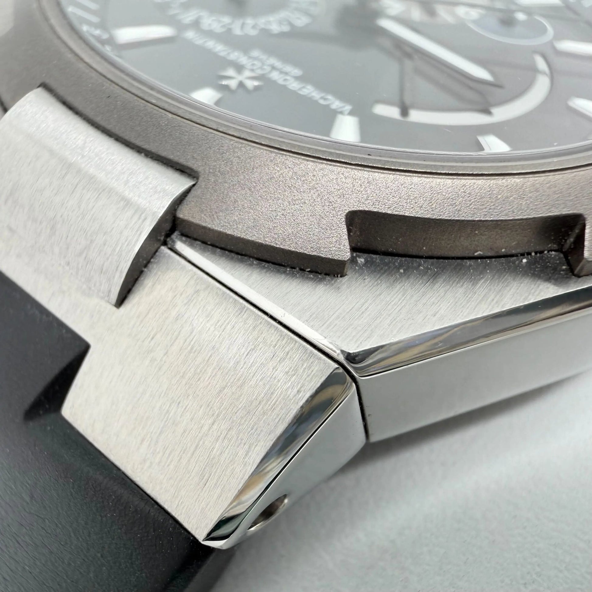 5th image of Vacheron Constantin Overseas Dual Time Wristwatch, PreOwned condition