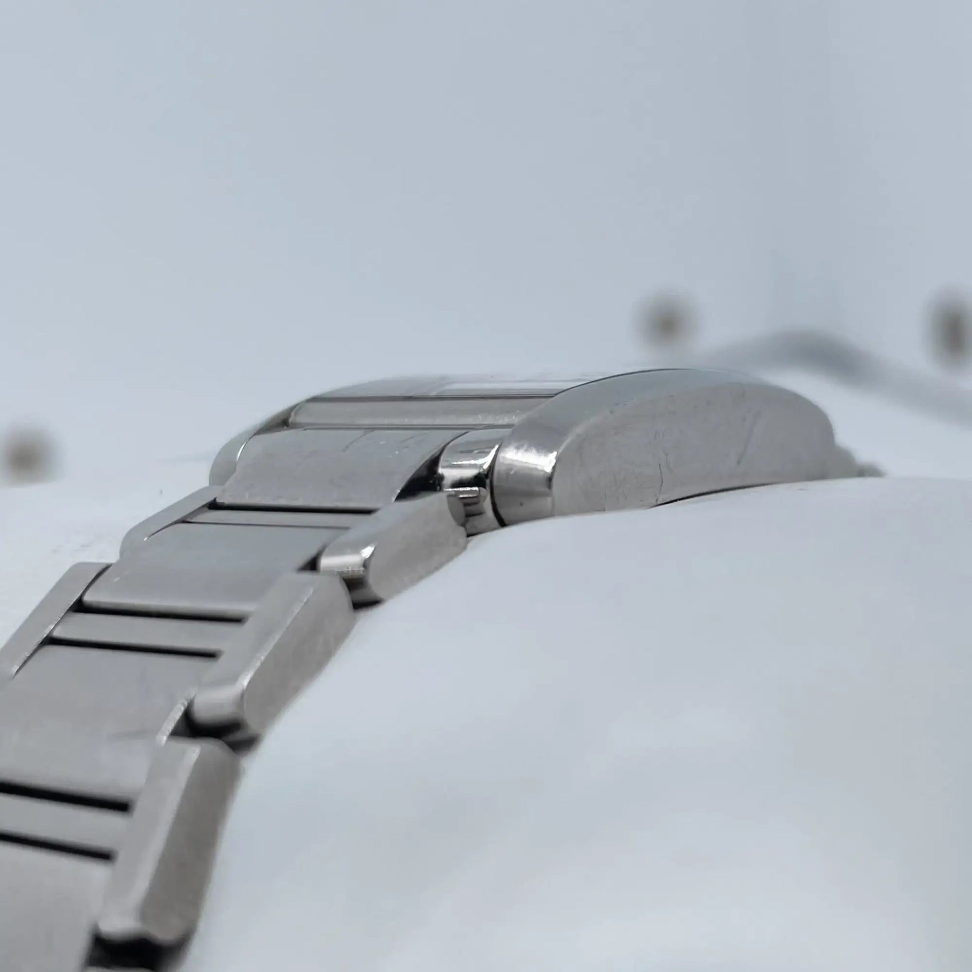 6th image of Cartier Tank Francaise Wristwatch, PreOwned condition