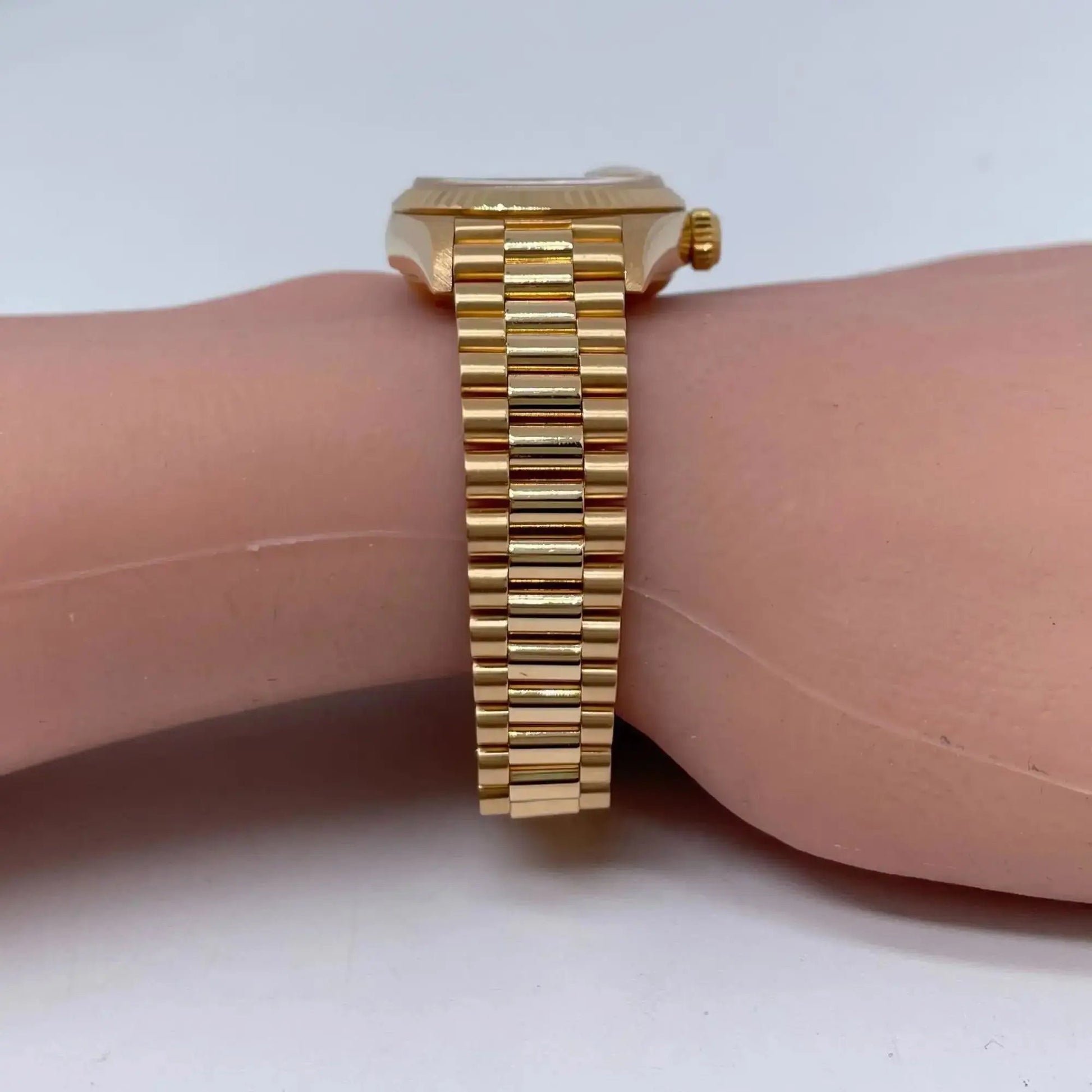 9th image of Rolex Rolex Datejust Wristwatch, PreOwned condition