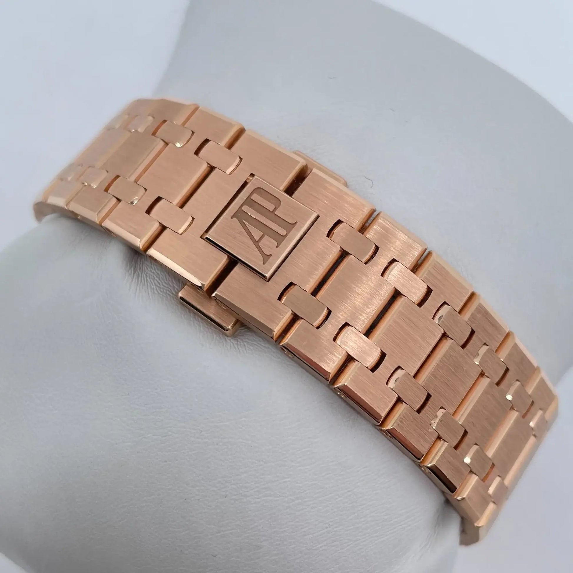 11th image of Audemars Piguet Royal Oak Wristwatch, PreOwned condition