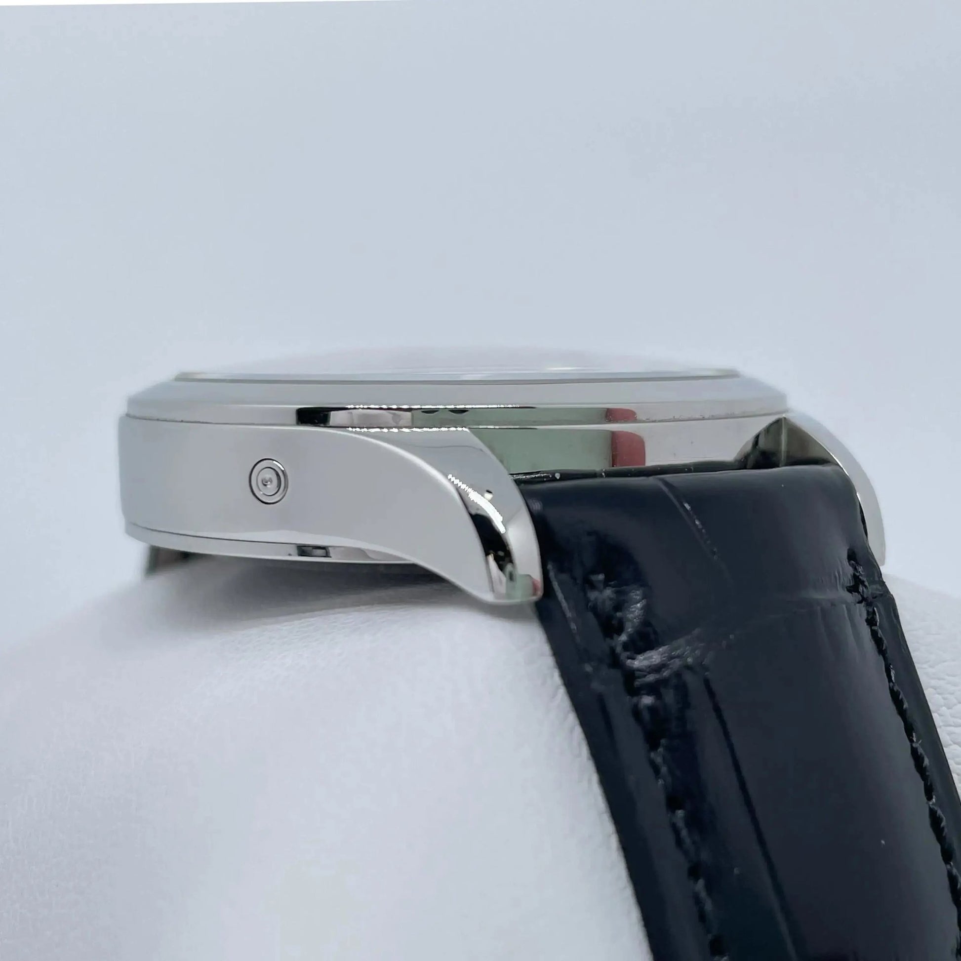 5th image of Jaeger-LeCoultre Jaeger Lecoultre Master Calendar Wristwatch, PreOwned condition